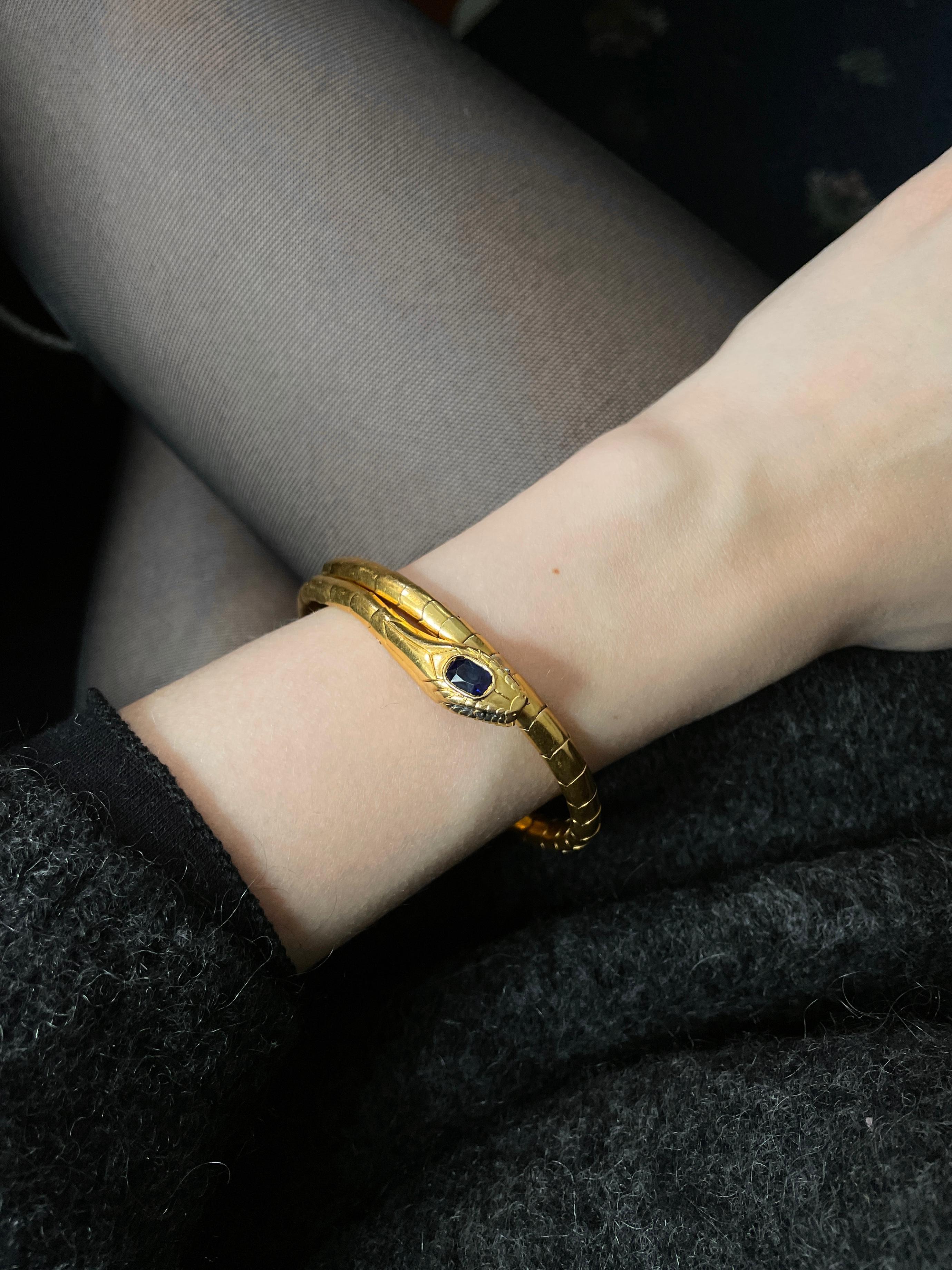 Vintage Sapphire Diamond 18 Karat Yellow Gold Snake Flexible Bracelet For Sale 2