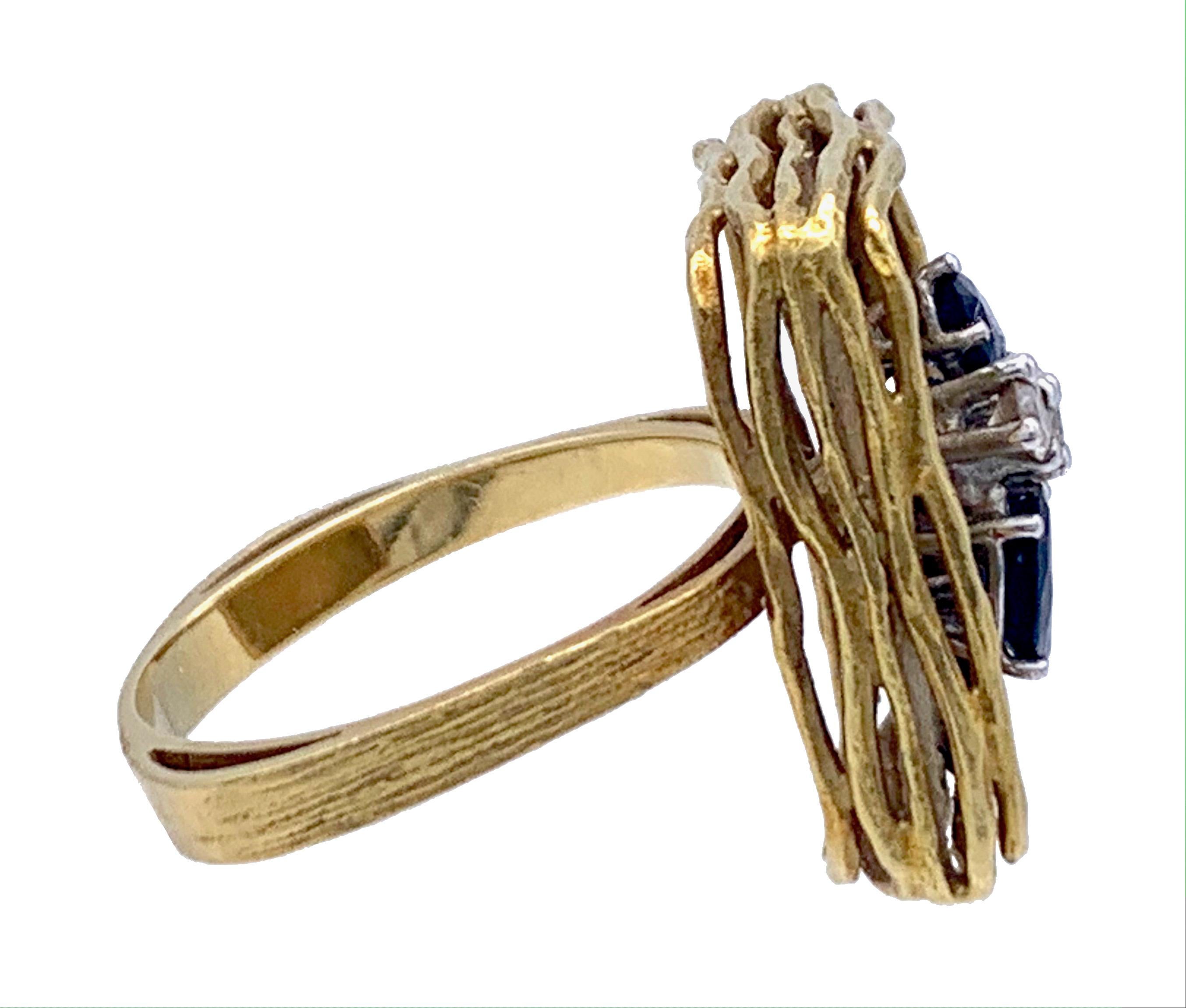 Women's Vintage Sapphire Diamond 18 Karat Yellow Gold White Gold Fashion Cocktail Ring