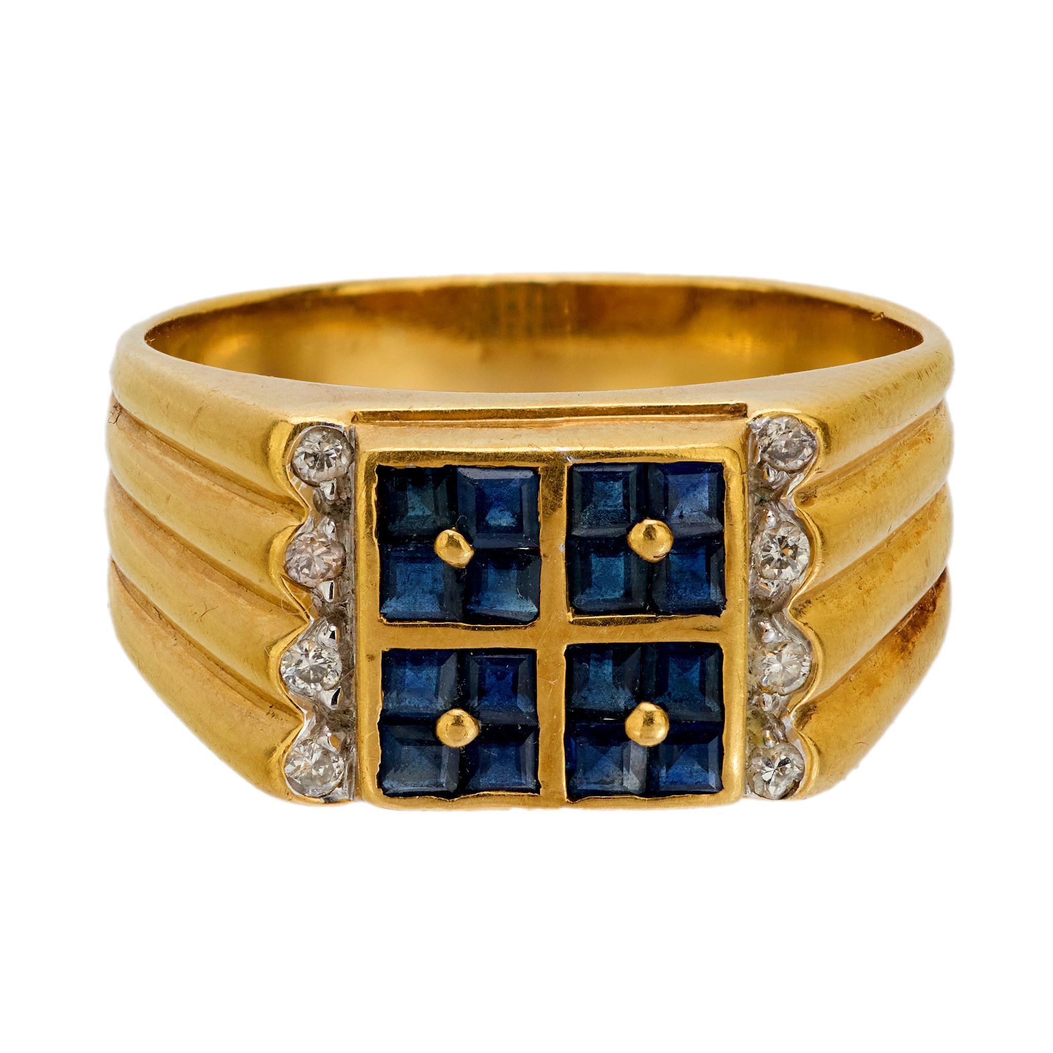 Moderne Bague vintage en or jaune 18 carats avec saphirs et diamants en vente