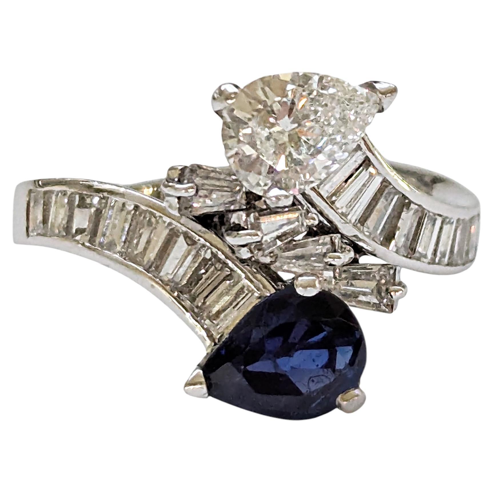 Bague croisée vintage en saphir, diamant et or blanc, Circa 1990