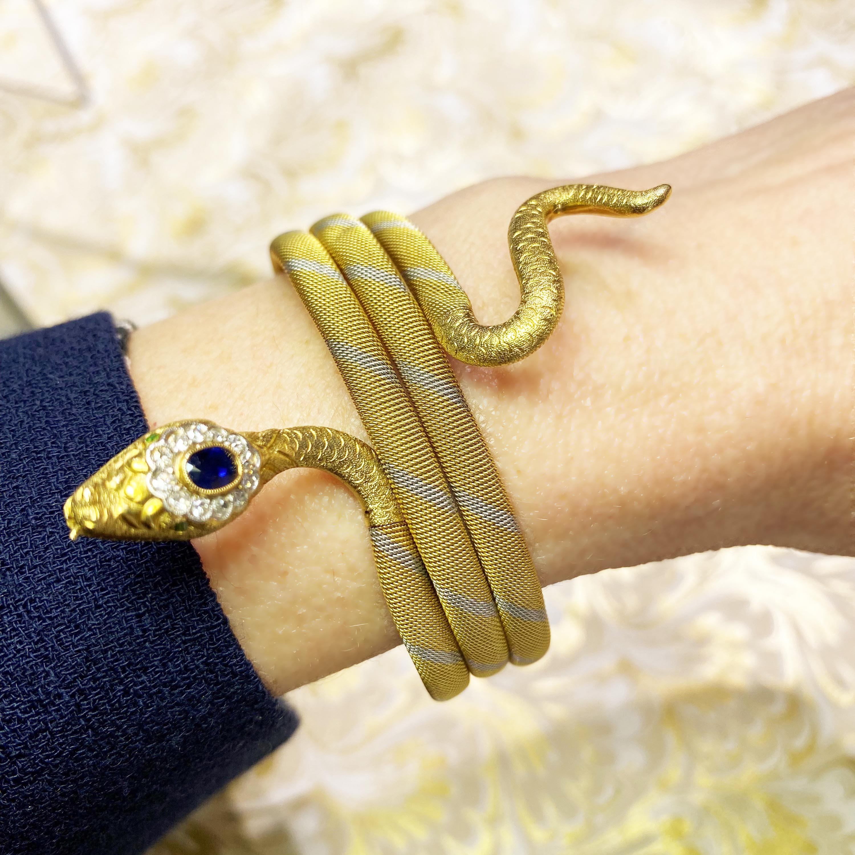 Schlangenarmreif aus Gold mit Saphiren, Diamanten, Demantoid-Granat und Gold, um 1965 Damen im Angebot