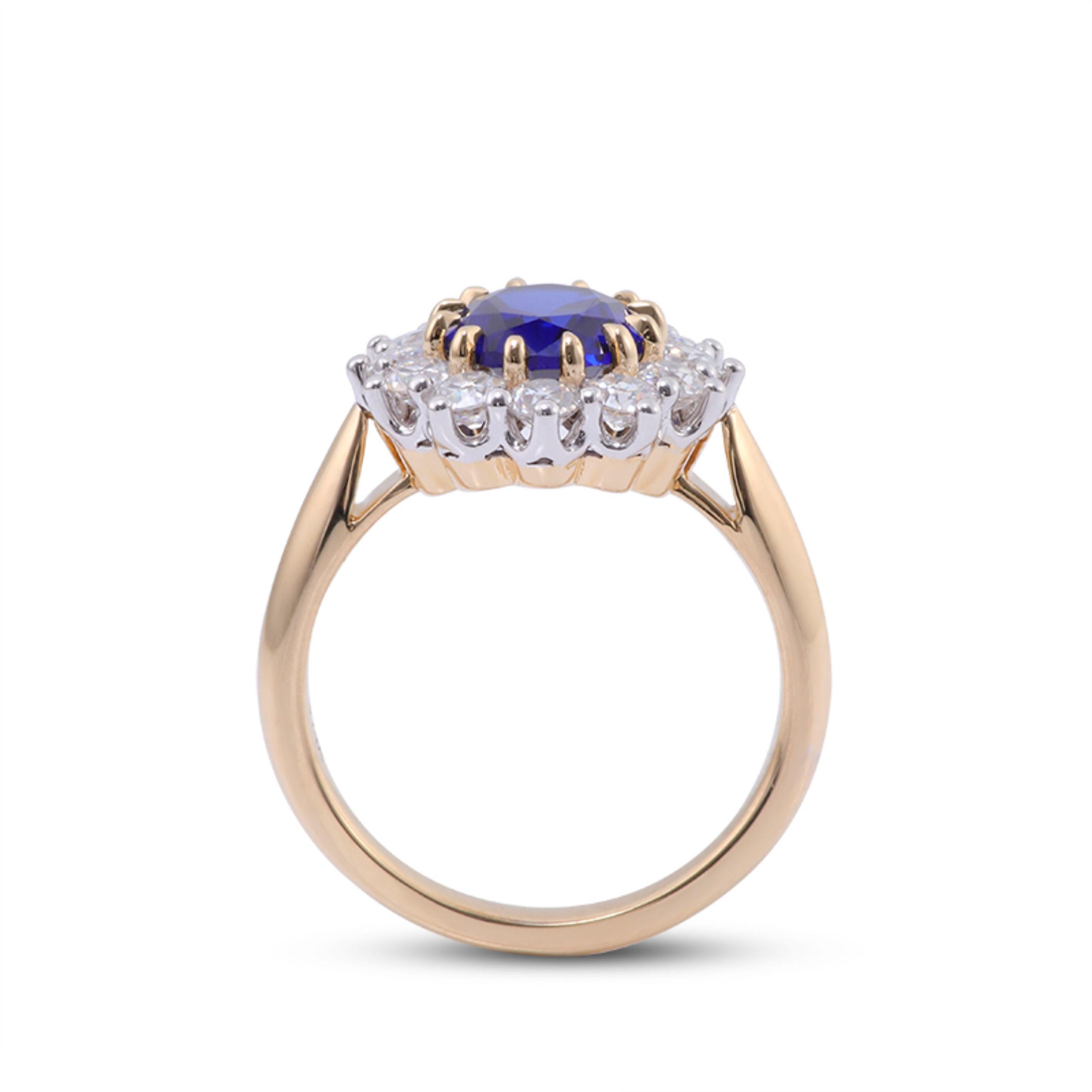 For Sale:  2 Carat Natural Sapphire Diamond Engagement Ring Set in 18K Gold, Cocktail Ring 2
