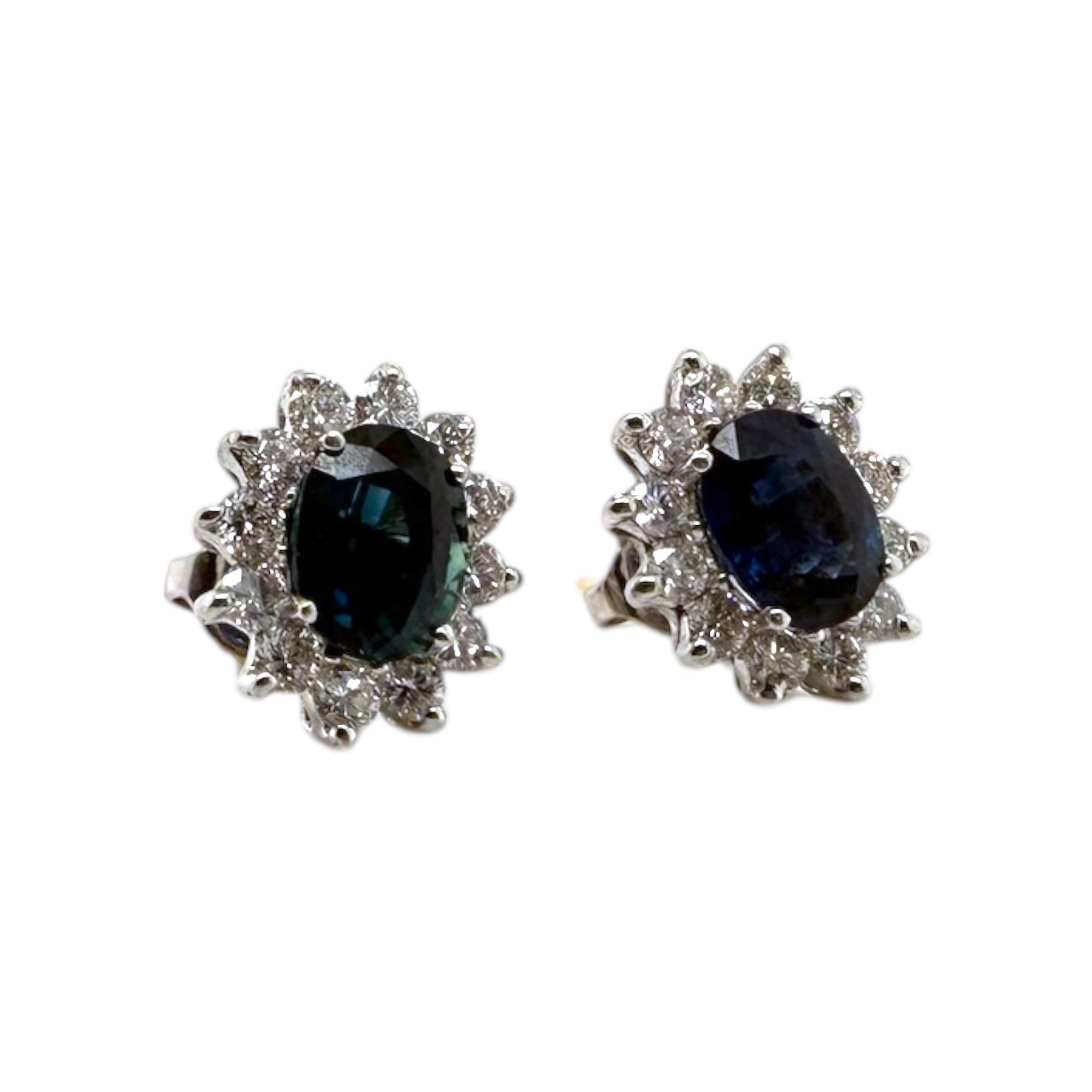 Vintage Saphir & Diamant Halo-Ohrringe 18K Weißgold im Angebot 1
