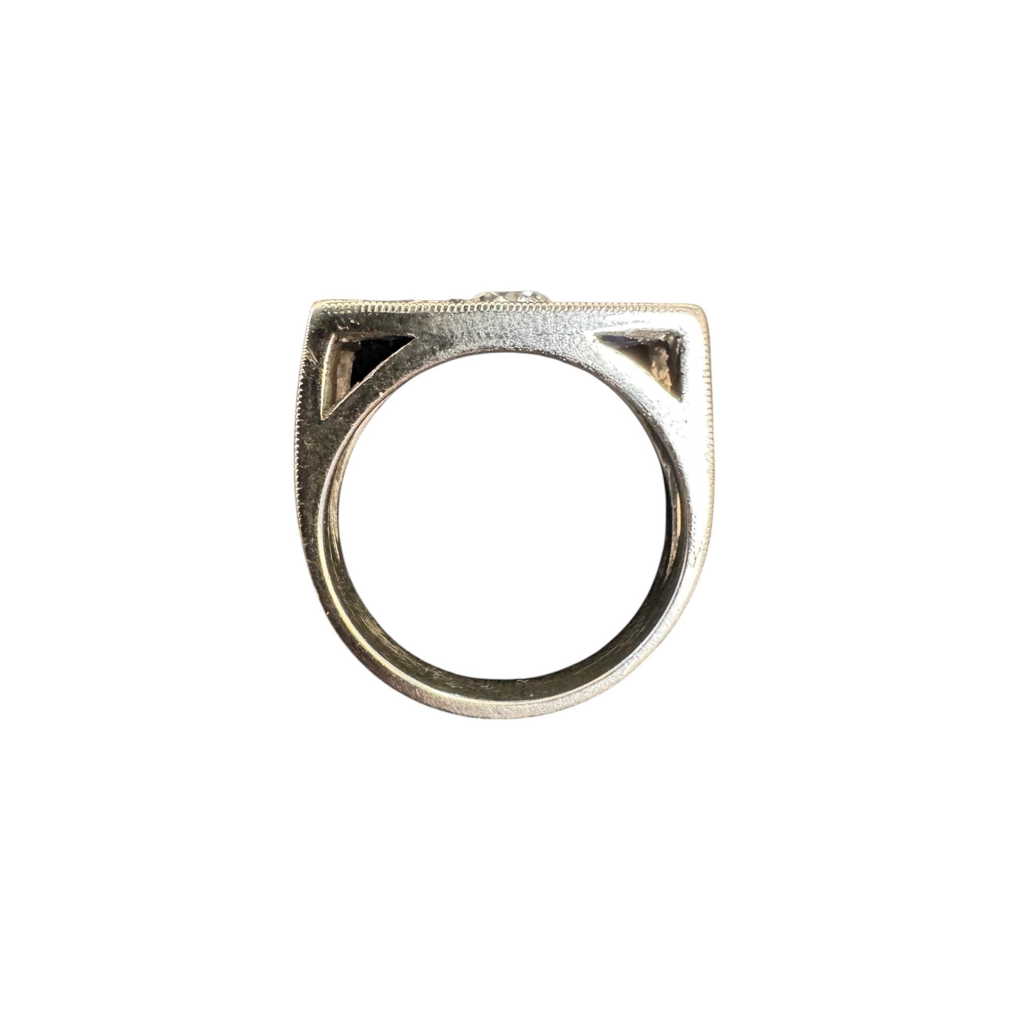 Vintage Sapphire & Diamond Three Stone Ring For Sale 3