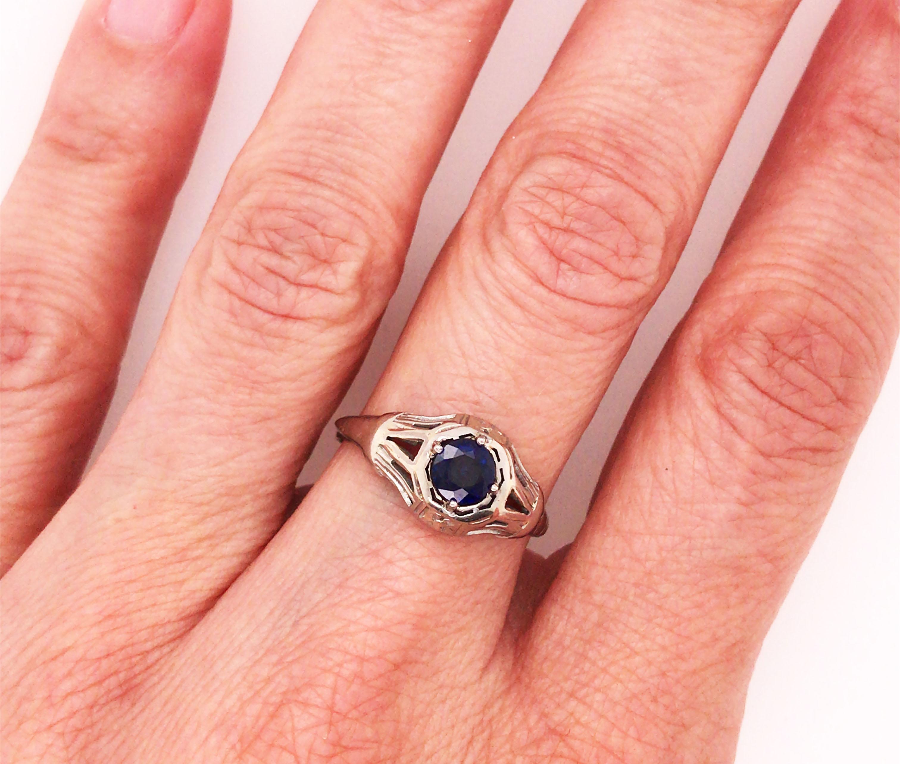 Women's or Men's Art Deco Sapphire Ring .50ct Natural Round Solitaire Original 1920s Antique 18K For Sale