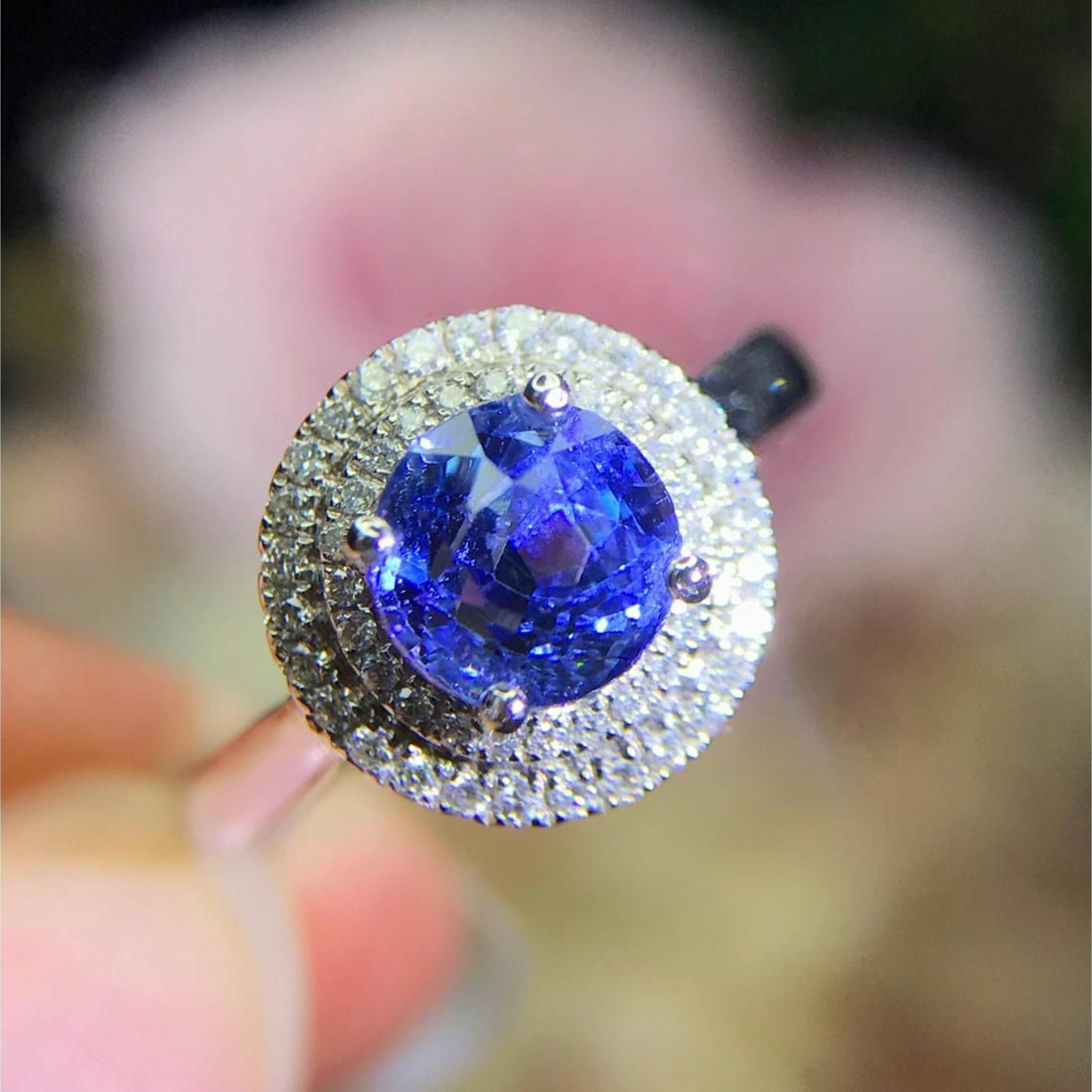 Im Angebot: Verlobungsring aus 18 Karat Gold mit 2,08 Karat natürlichem Saphir und Diamant () 5
