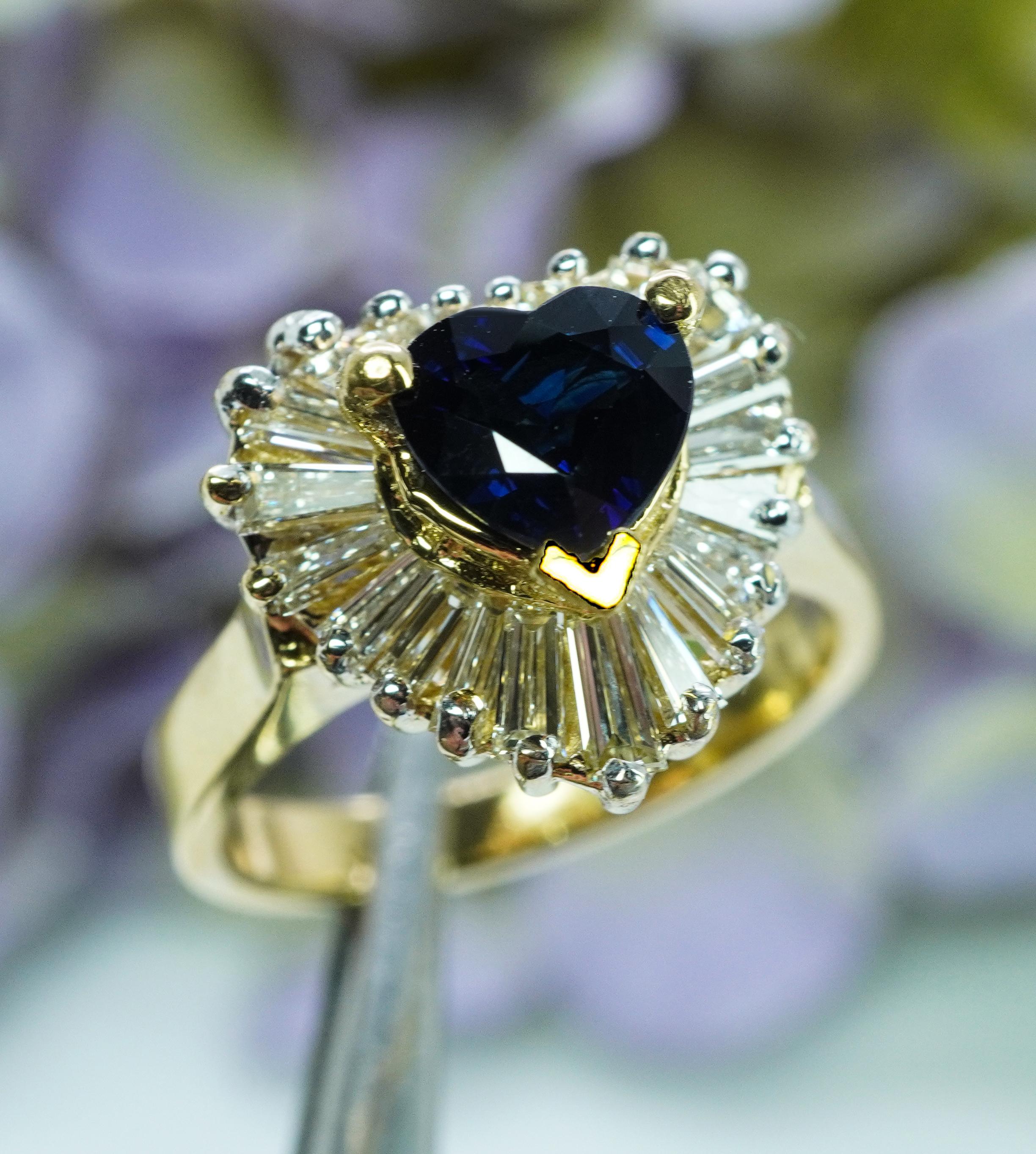 Vintage Saphir Herz Baguette Diamant 18K Gold Estate Ballerina Ring High End Vintage im Angebot 1