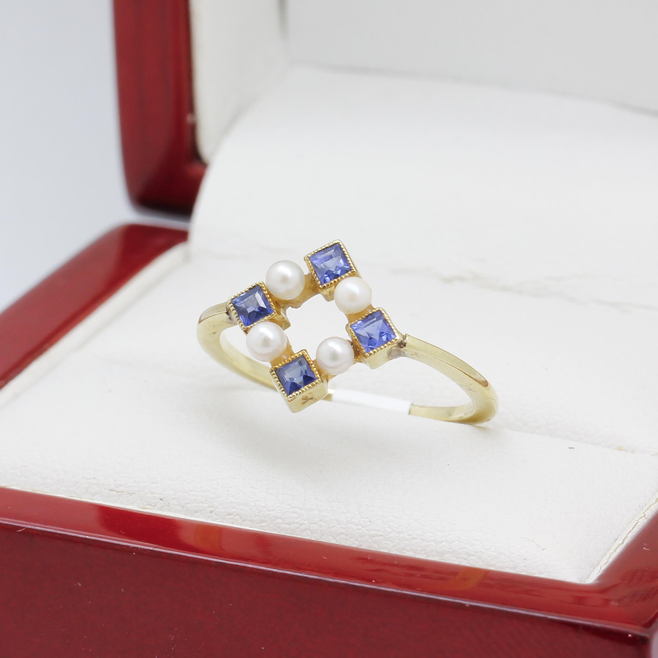 Vintage Sapphire & Pearl Art Deco Ring For Sale 1