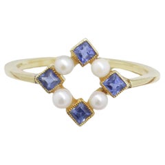 Vintage Sapphire & Pearl Art Deco Ring
