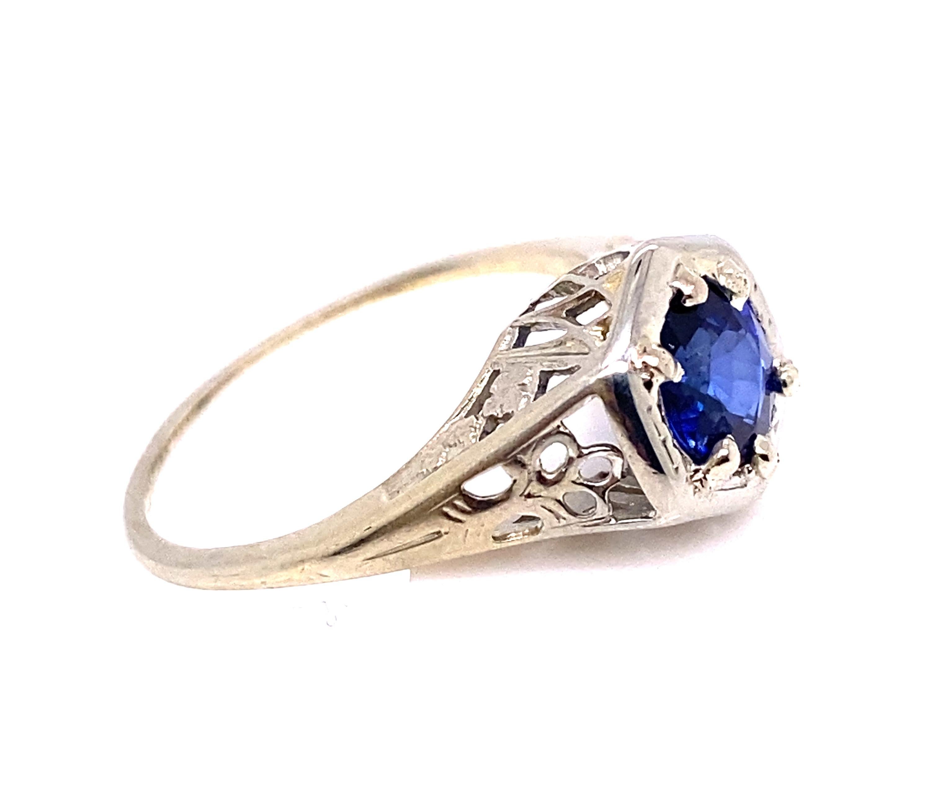 Round Cut Vintage Sapphire Solitaire Engagement Ring .90ct Antique Deco 18K Flowers