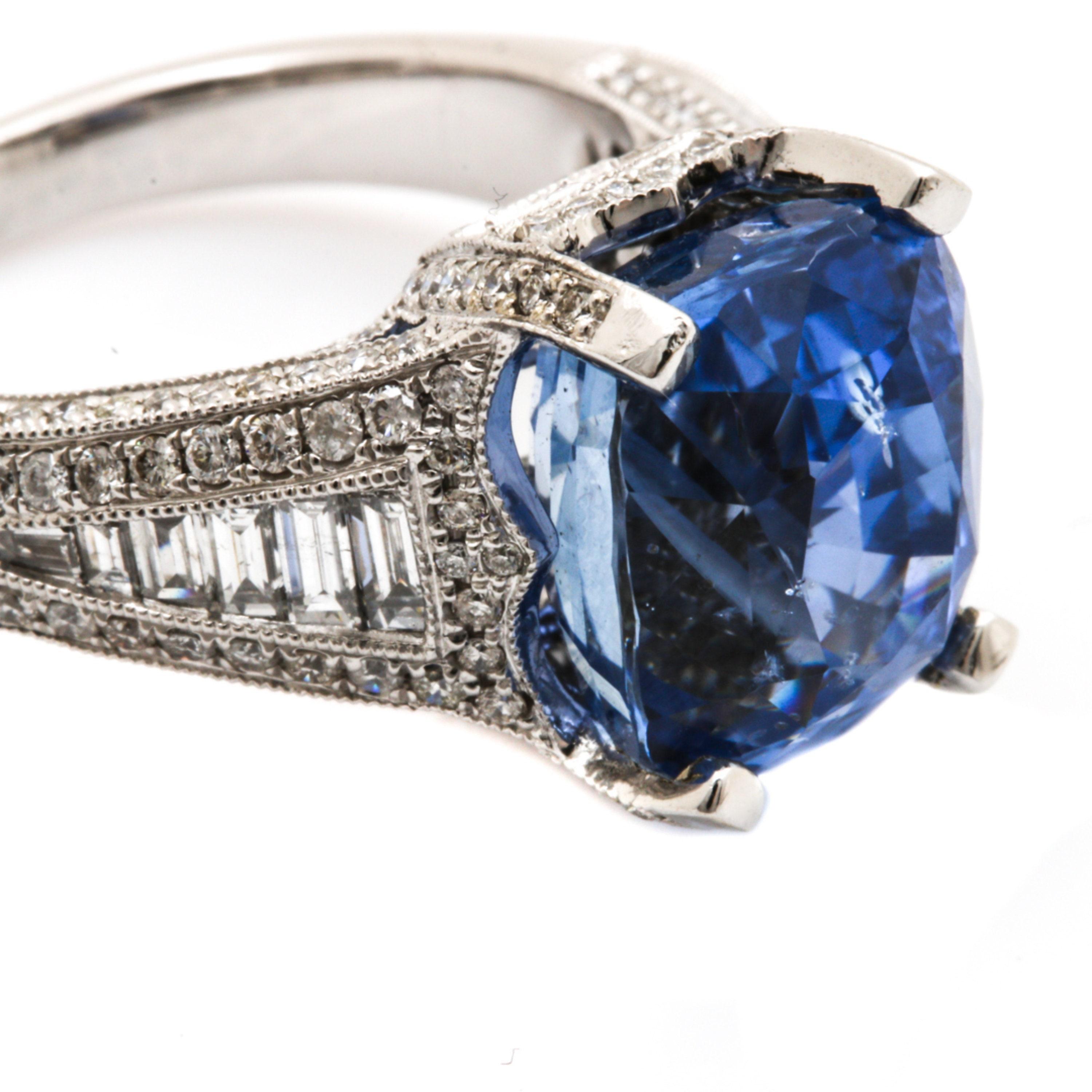 For Sale:  7 Carat Natural Sapphire Diamond Engagement Ring Set in 18K Gold, Cocktail Ring 5