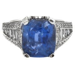 7 Carat Natural Sapphire Diamond Engagement Ring Set in 18K Gold, Cocktail Ring