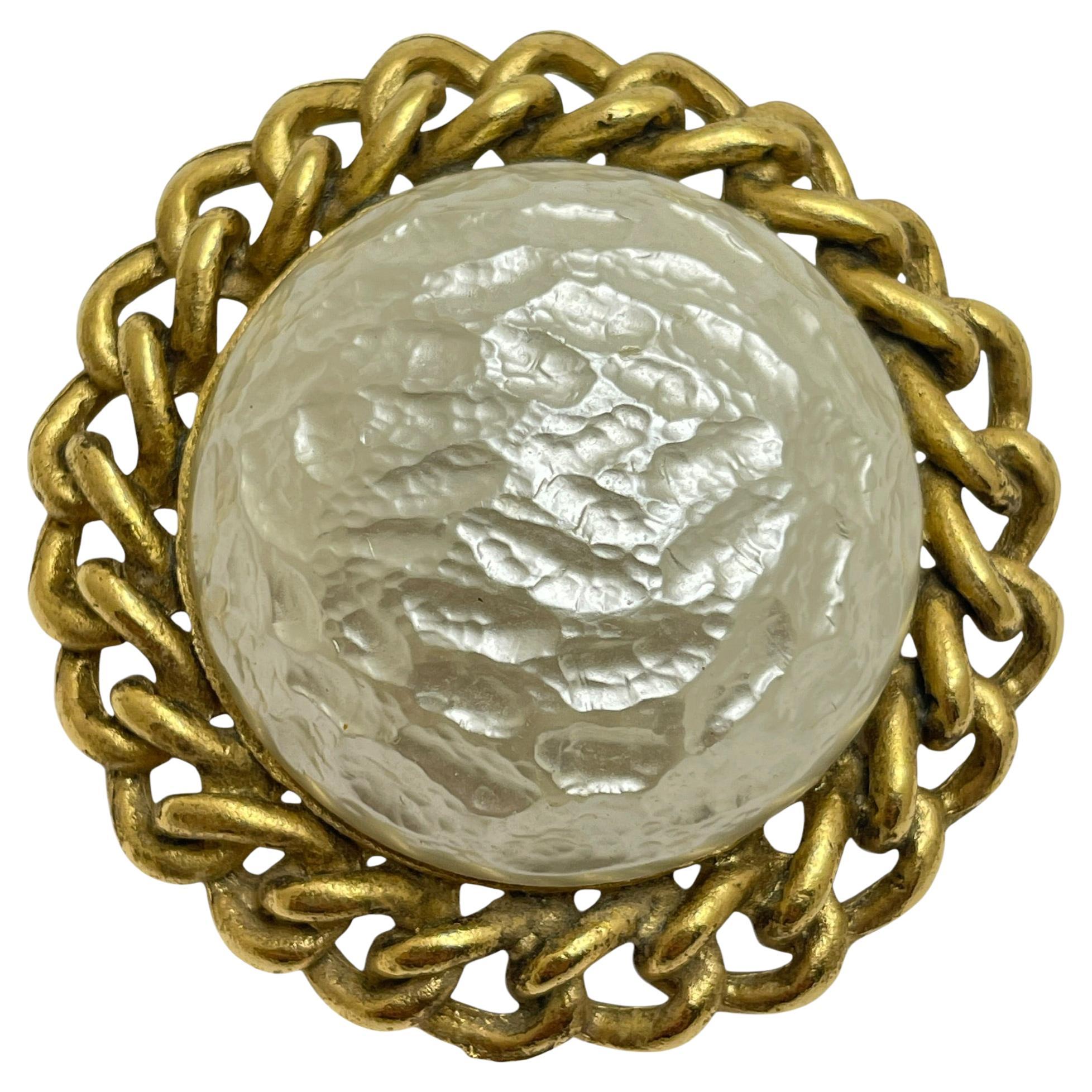 Vintage SARAH COVENTRY signed gold tone faux pearl massive designer brooch