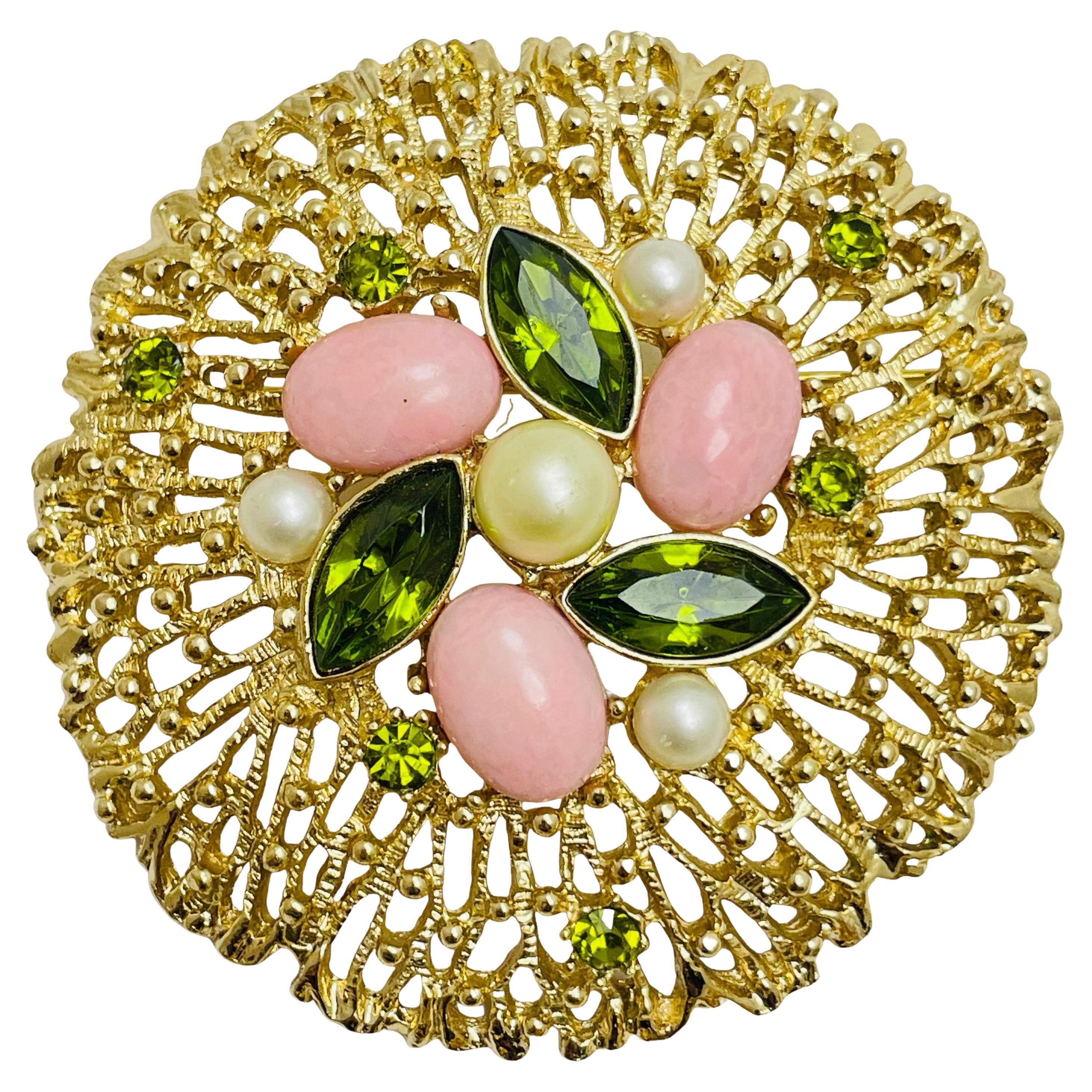 Vintage SARAH COVENTRY signed gold tone rhinestone pearl designer brooch For Sale