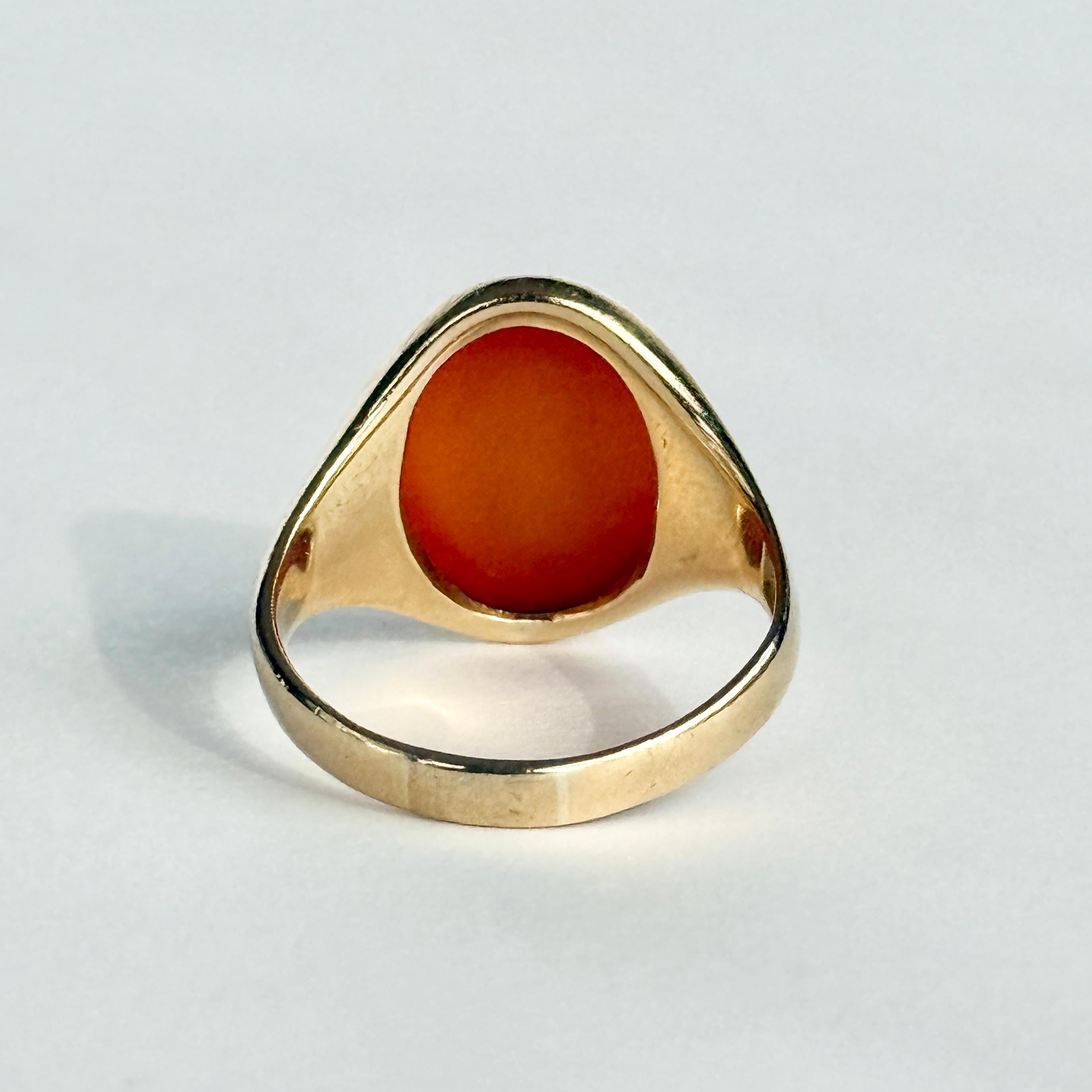 Women's or Men's Vintage Sardonyx 18 Carat Gold Signet Ring For Sale
