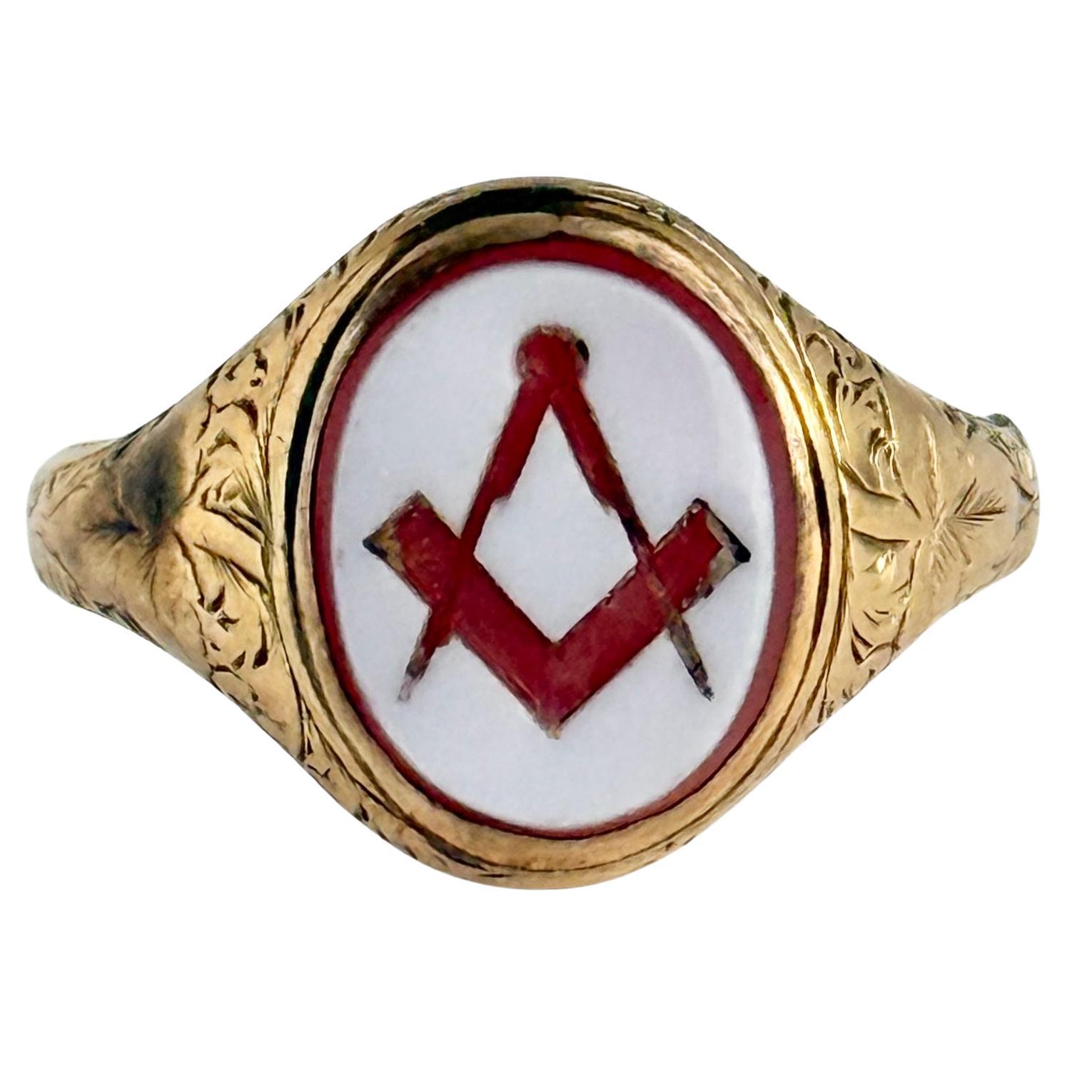 Anello massonico d
epoca con sardonica e oro 9 carati