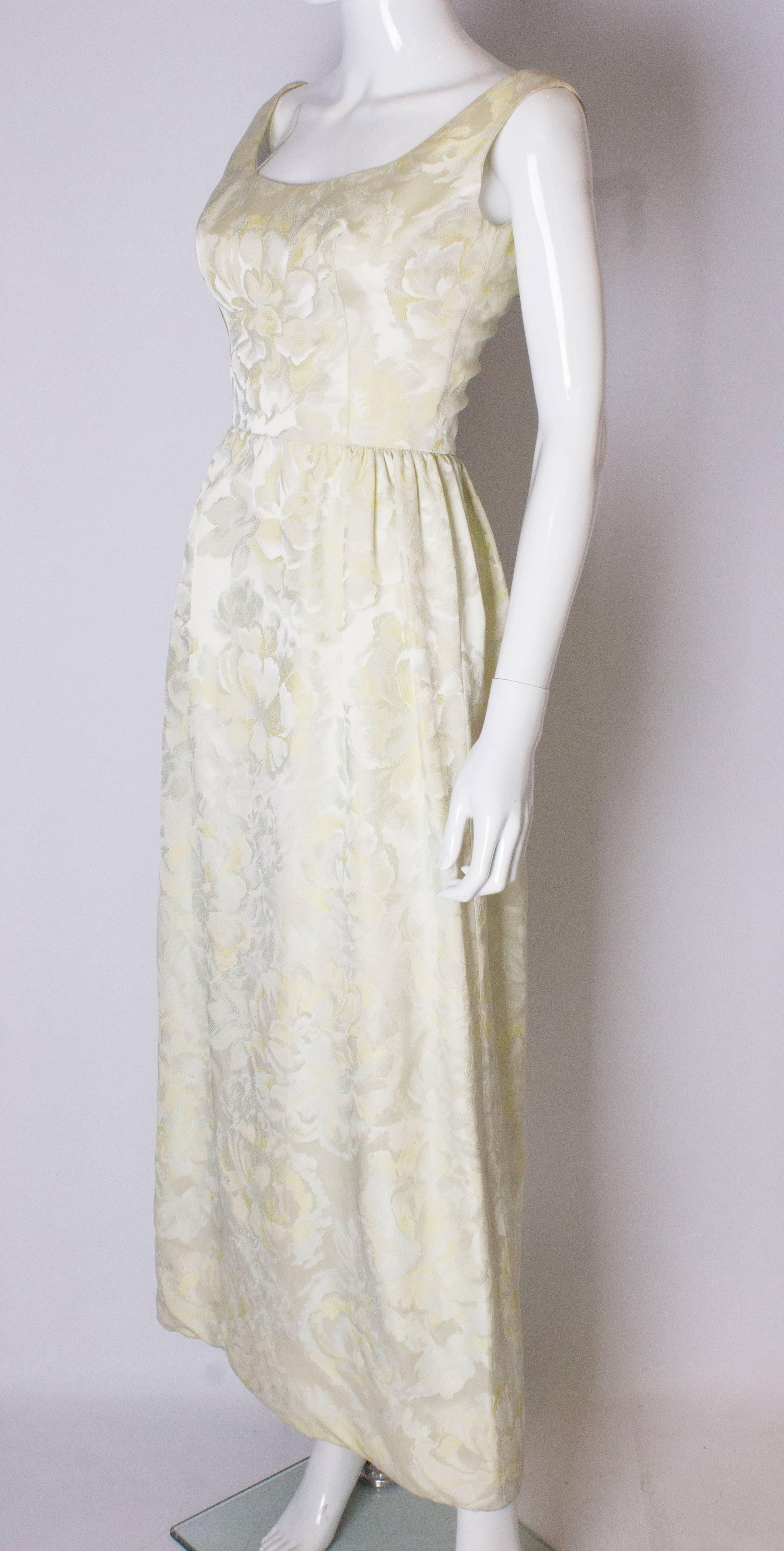 A vintage 1960s yellow floral brocade dress by Sarmi  In Good Condition In London, GB