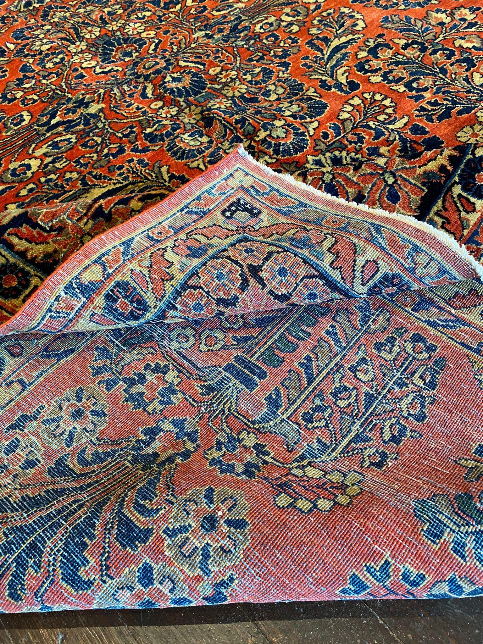 Vintage Sarouk Perserteppich im Zustand „Gut“ im Angebot in Providence, RI