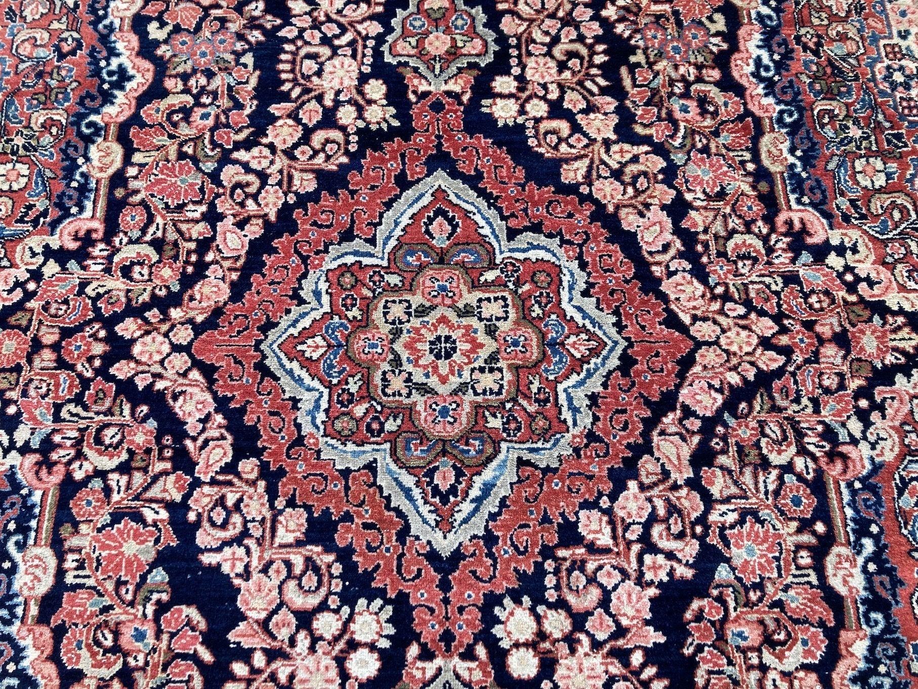Sarouk-Teppich im Vintage-Stil, 2,06 m x 1,35 m im Angebot 2