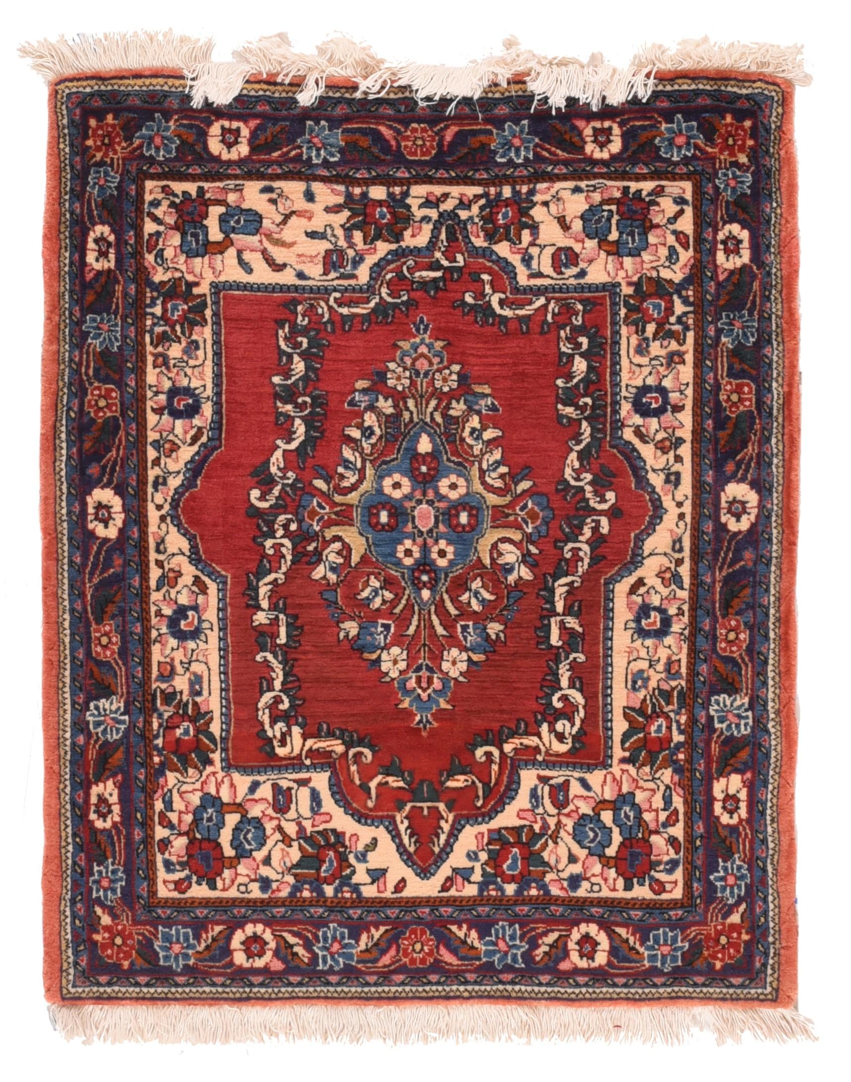 Vintage Sarouk Rug 2'2'' x 2'9'' In Good Condition For Sale In New York, NY