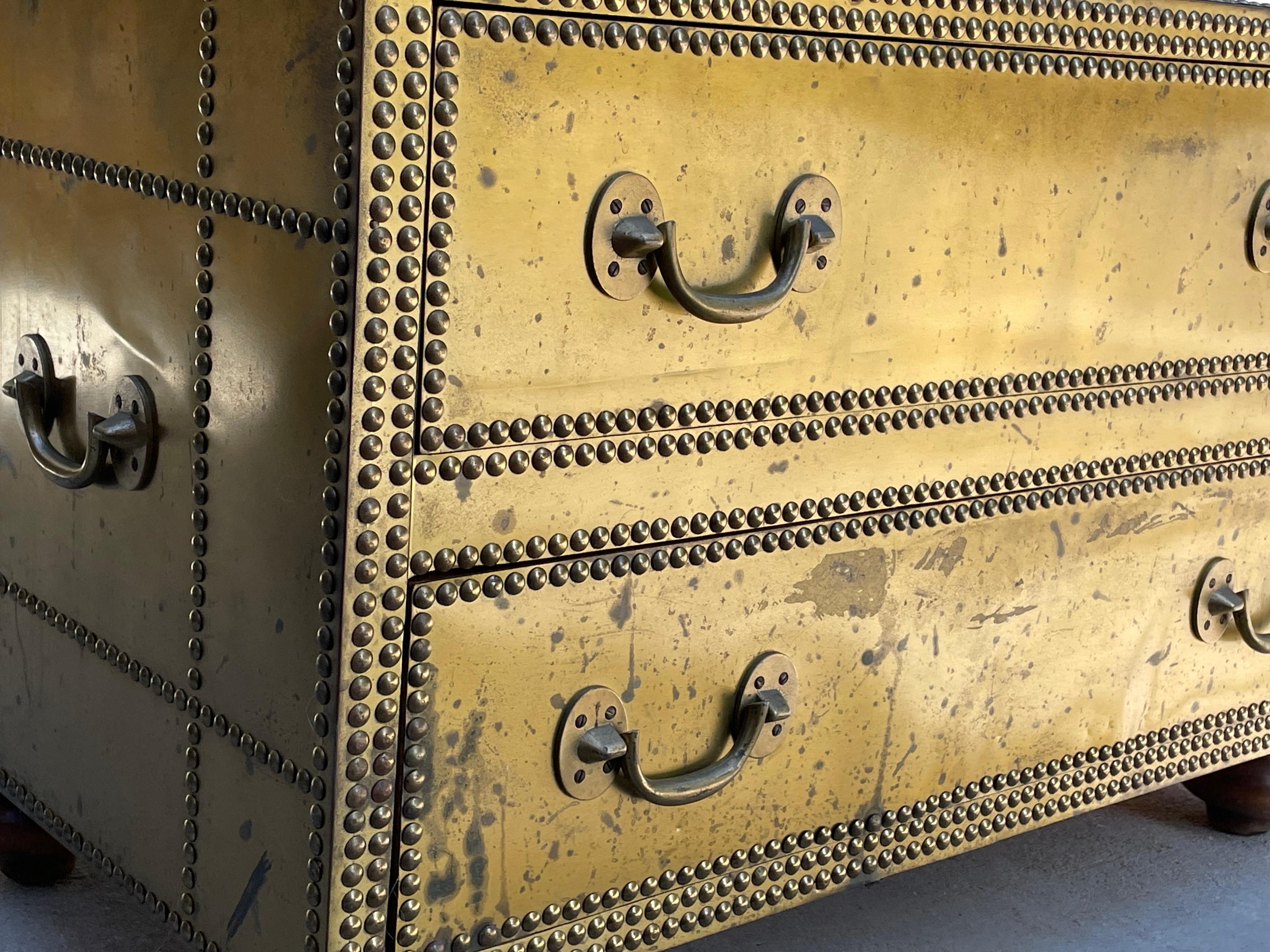 Vintage Sarreid Brass Cocktail Table Chest of Drawers, circa 1970s In Good Condition For Sale In Los Angeles, CA