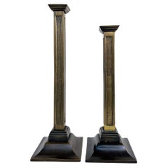 Vintage Sarreid Ltd. Candeleros de columna de bronce, set de 2