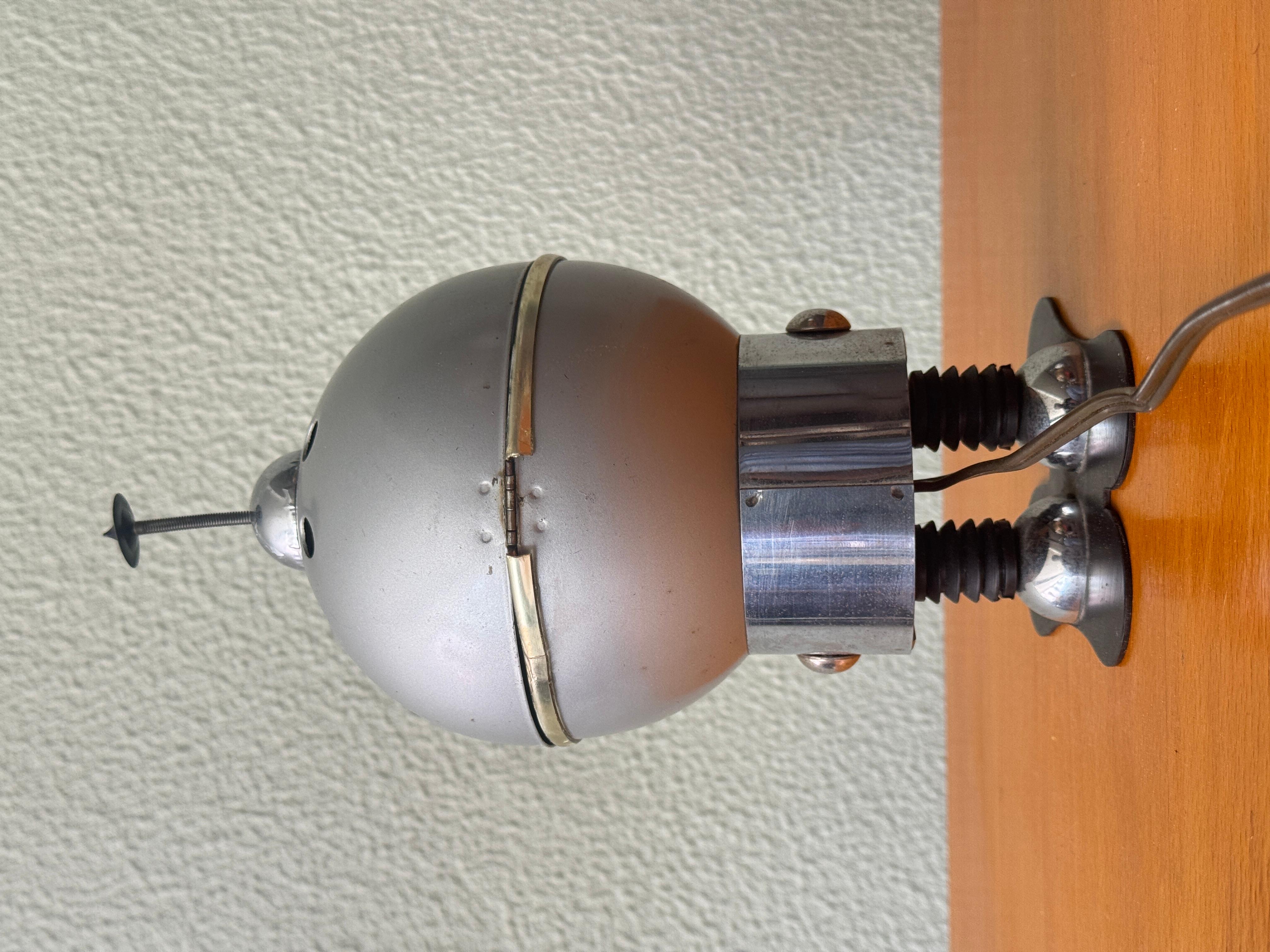 Vintage Satco Robot Lamp - Atomic Space Age Toy Design, 1950's For Sale 3
