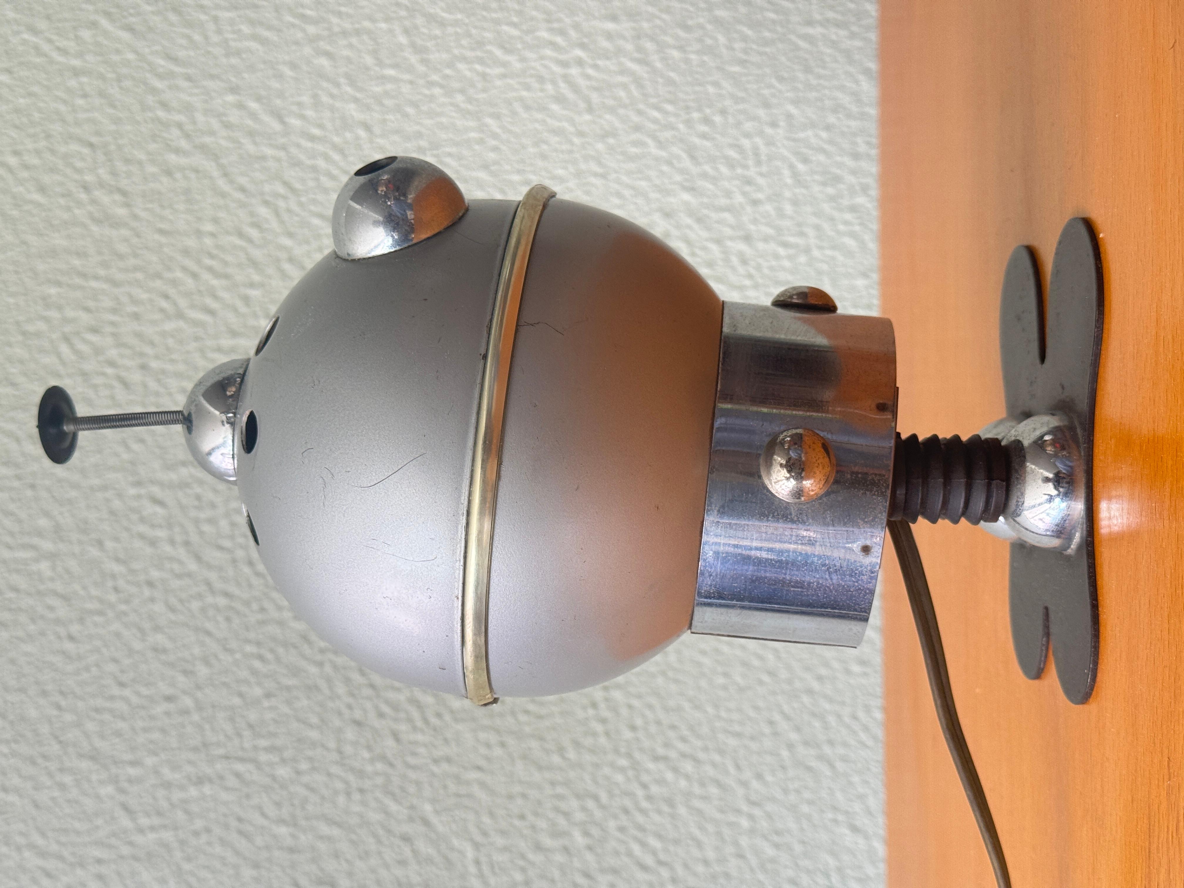 Vintage Satco Robot Lamp - Atomic Space Age Toy Design, 1950's For Sale 4