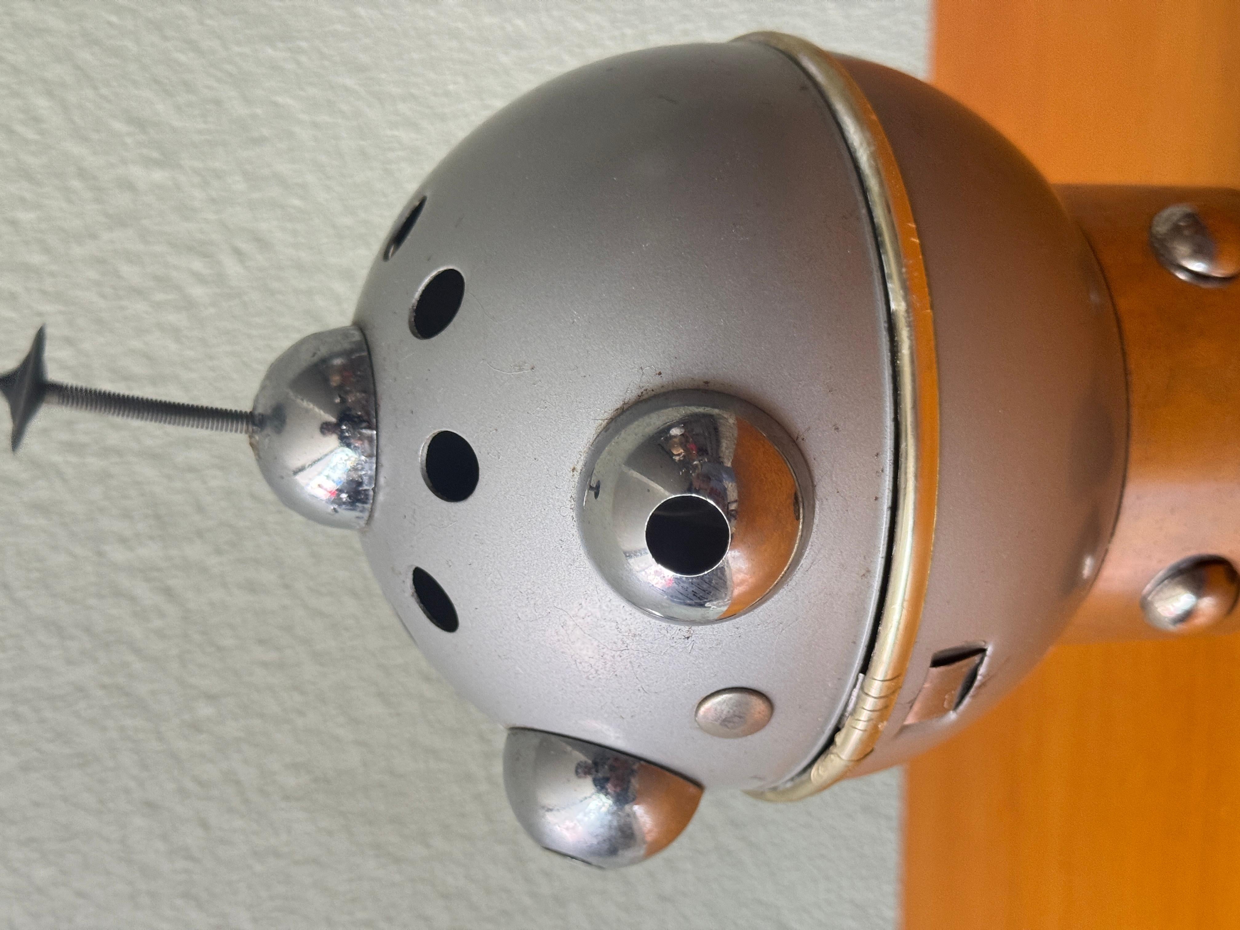 Vintage Satco Robot Lamp - Atomic Space Age Toy Design, 1950's For Sale 12