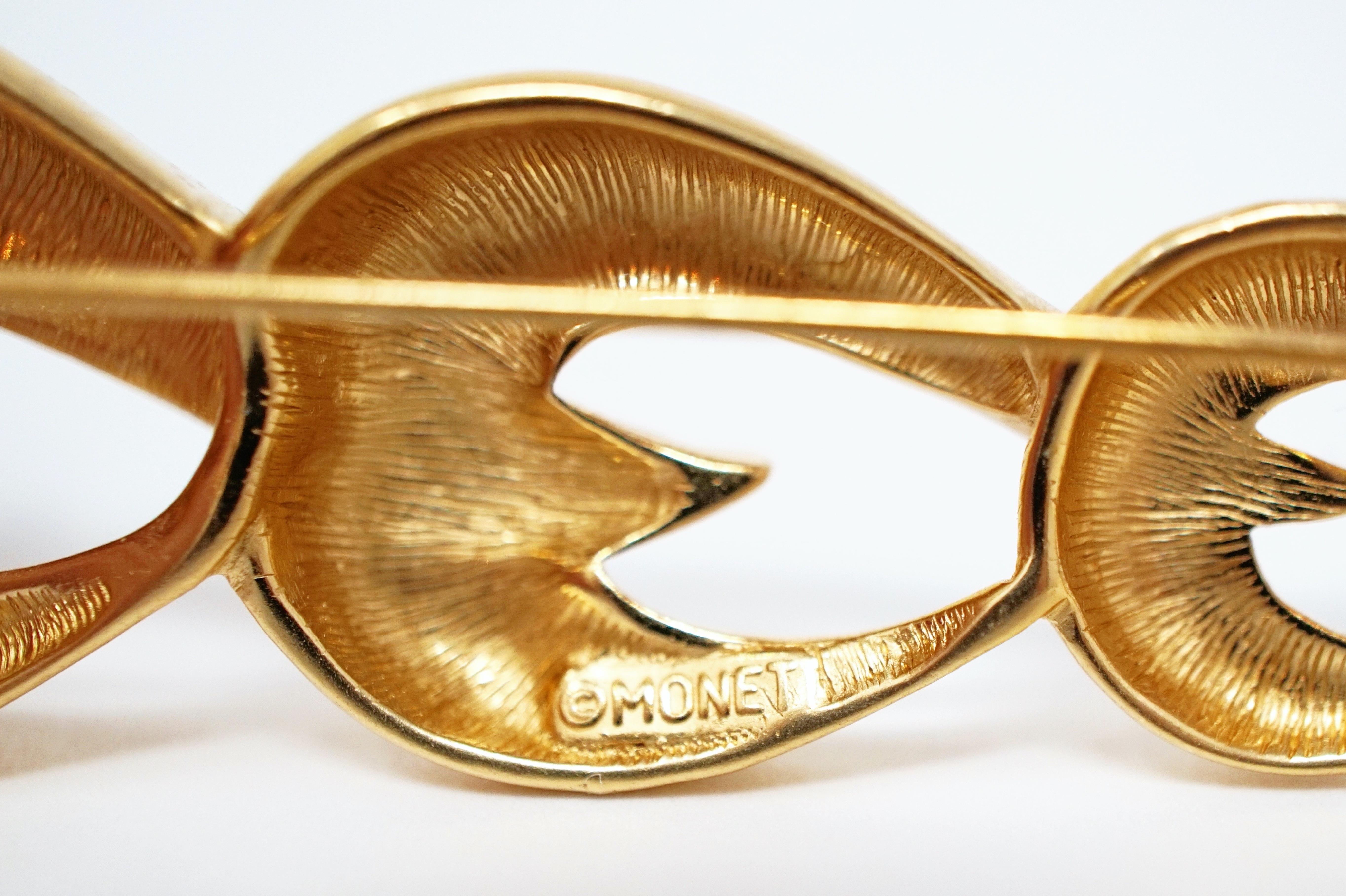 Vintage Satin Gold Abstract Brooch by Monet, circa 1970s For Sale 4