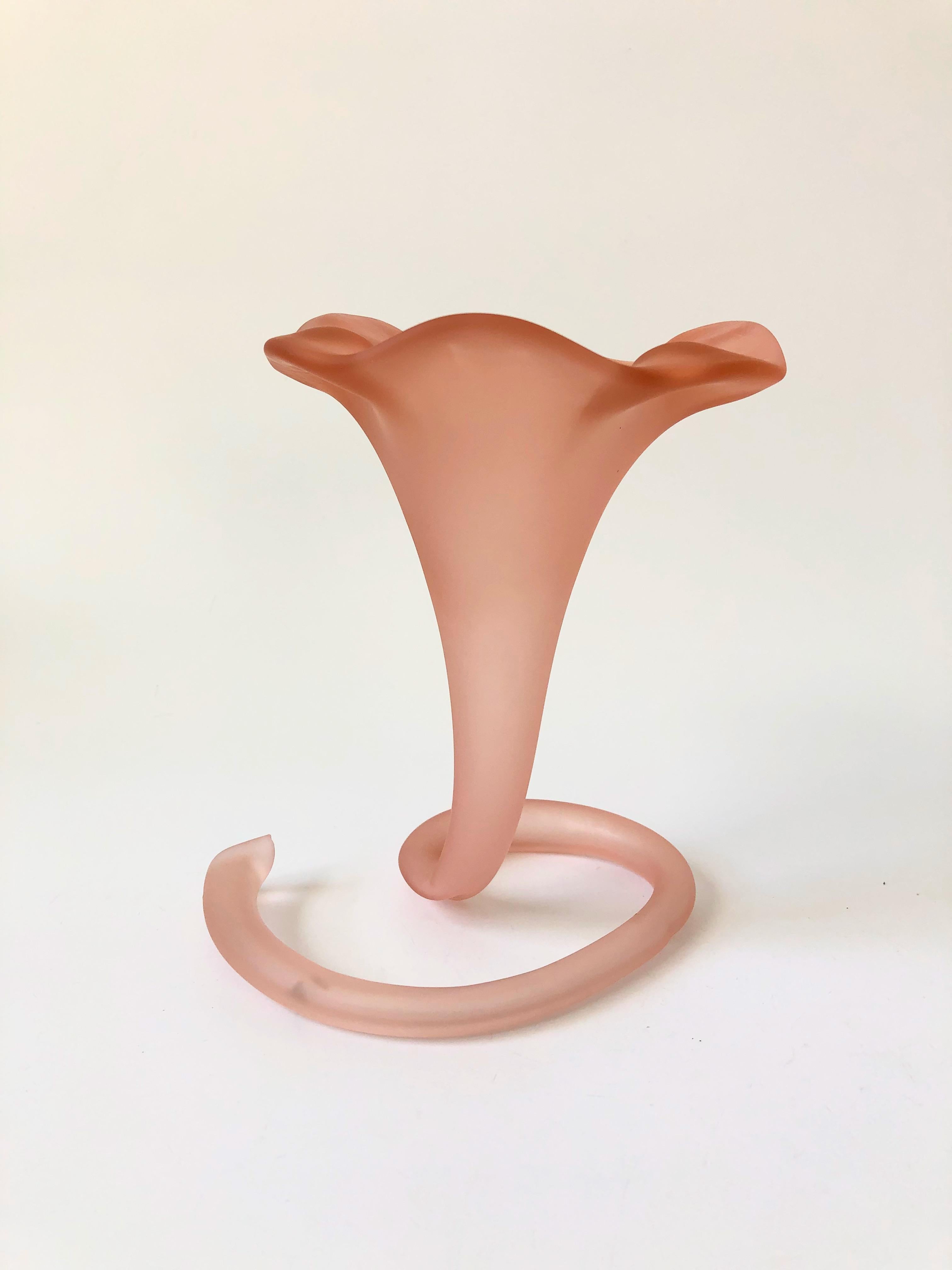 Vintage Satin Pink Art Glass Lily Vase In Good Condition In Vallejo, CA