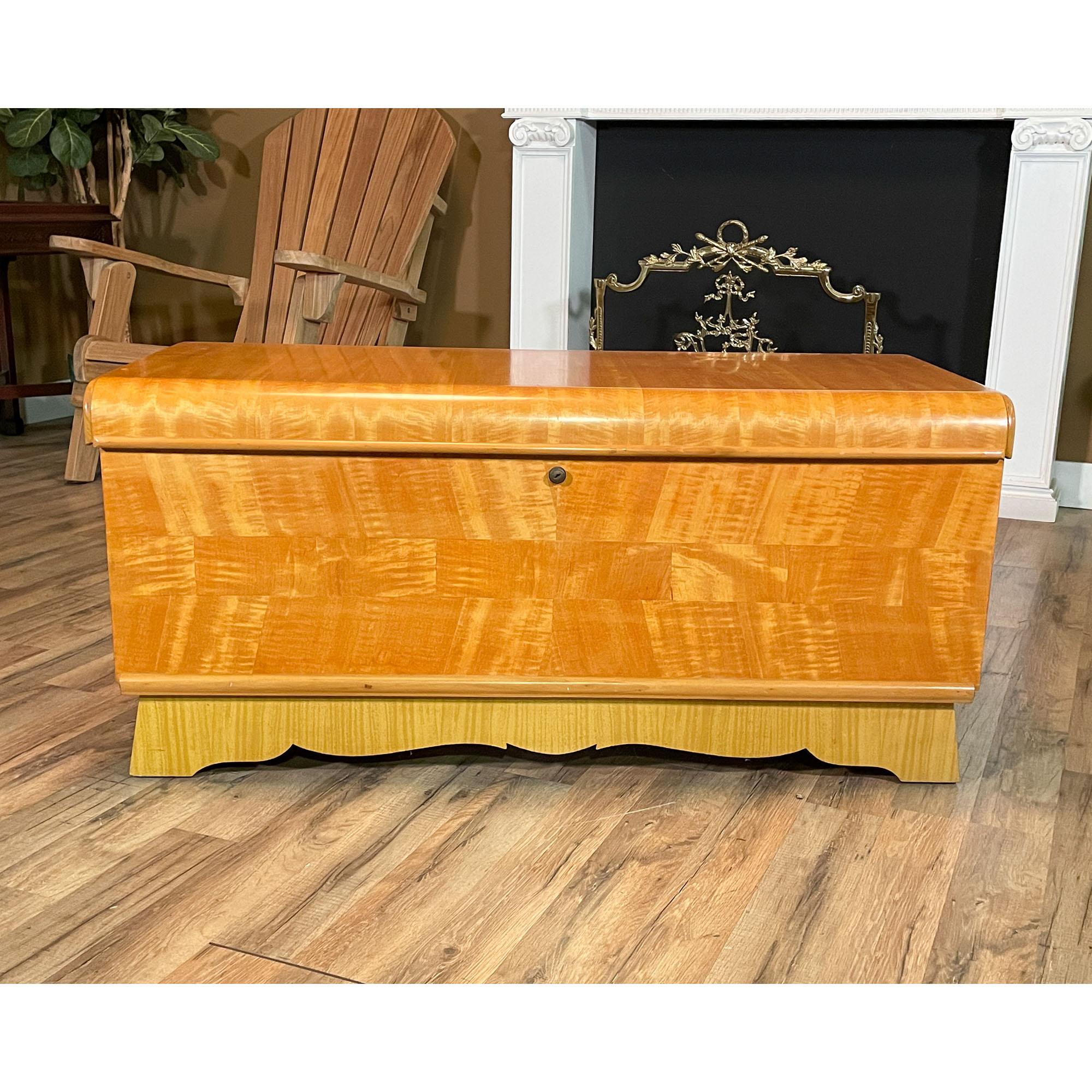 A Vintage Satinwood Blanket Chest brought to you by Niagara Furniture. This stylish piece has fantastic details throughout; all in original untouched condition. The case has been created using the finest satinwood covering the cedar lined interior