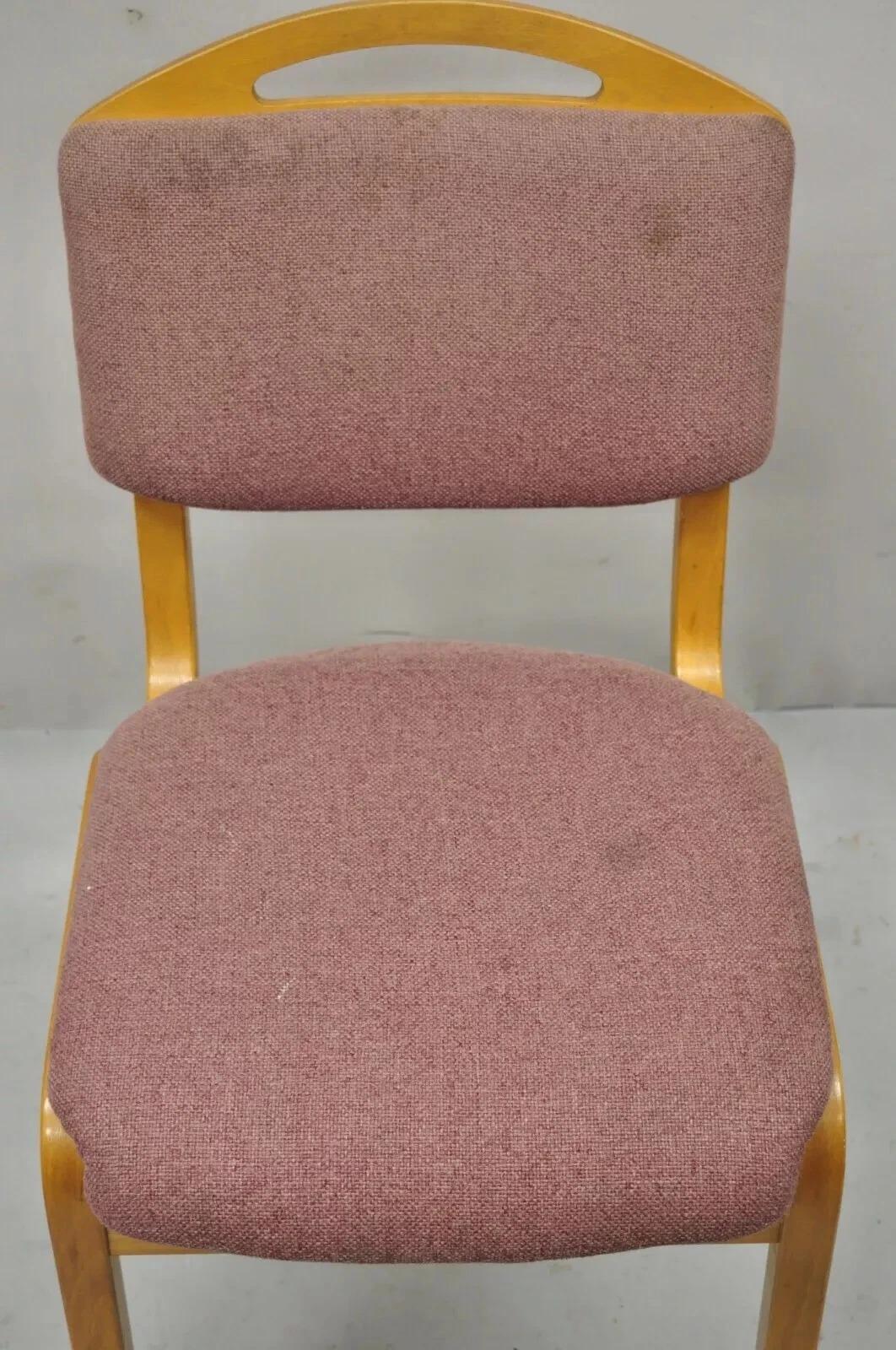 Vintage Sauder Designare Mid Century Modern Pink Bentwood Stacking Side Chair In condizioni buone in vendita a Philadelphia, PA