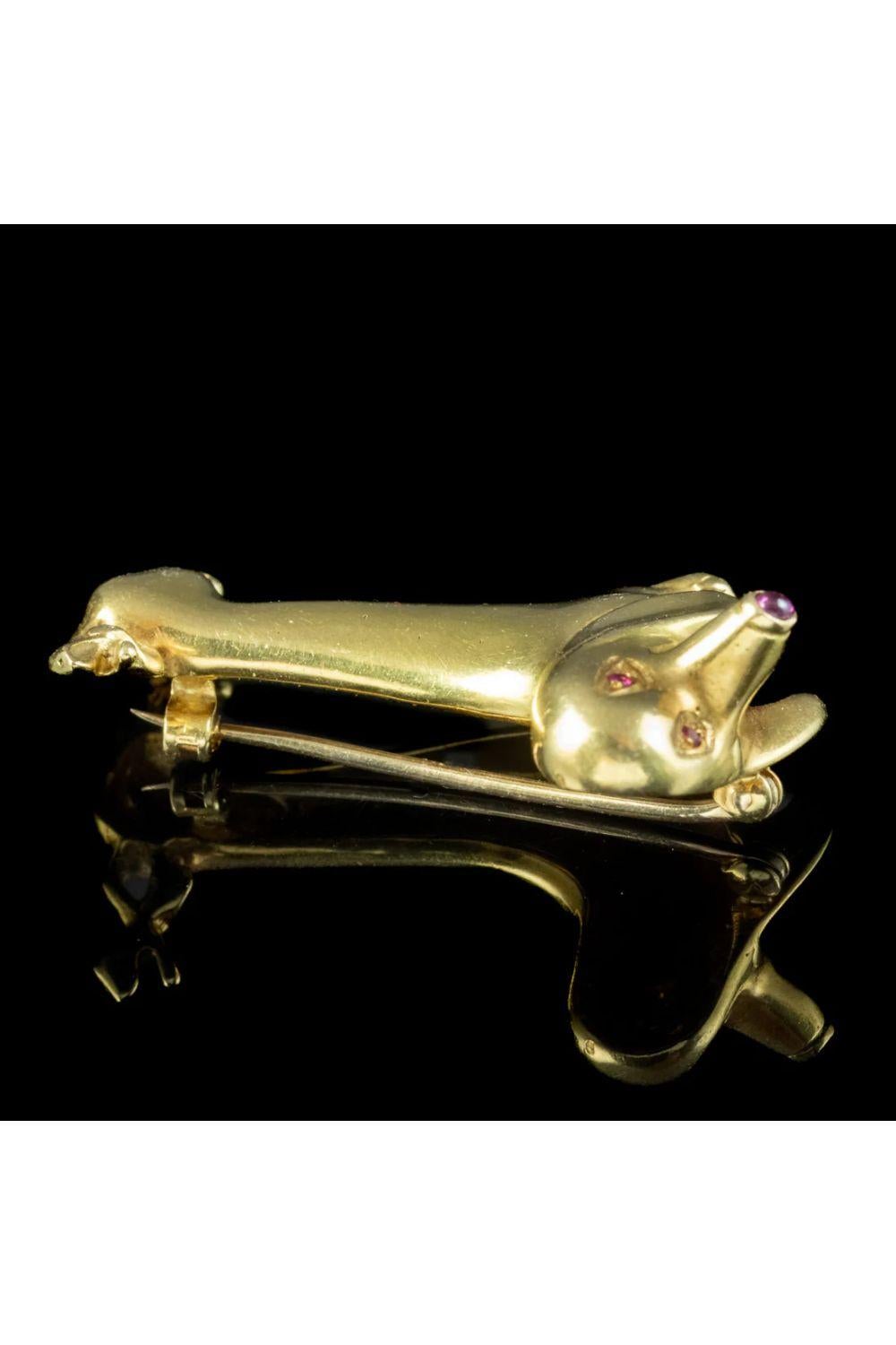 Hundebrosche aus 18 Karat Gold mit Rubin und Diamant im Vintage-Stil, um 1970 (Perle) im Angebot