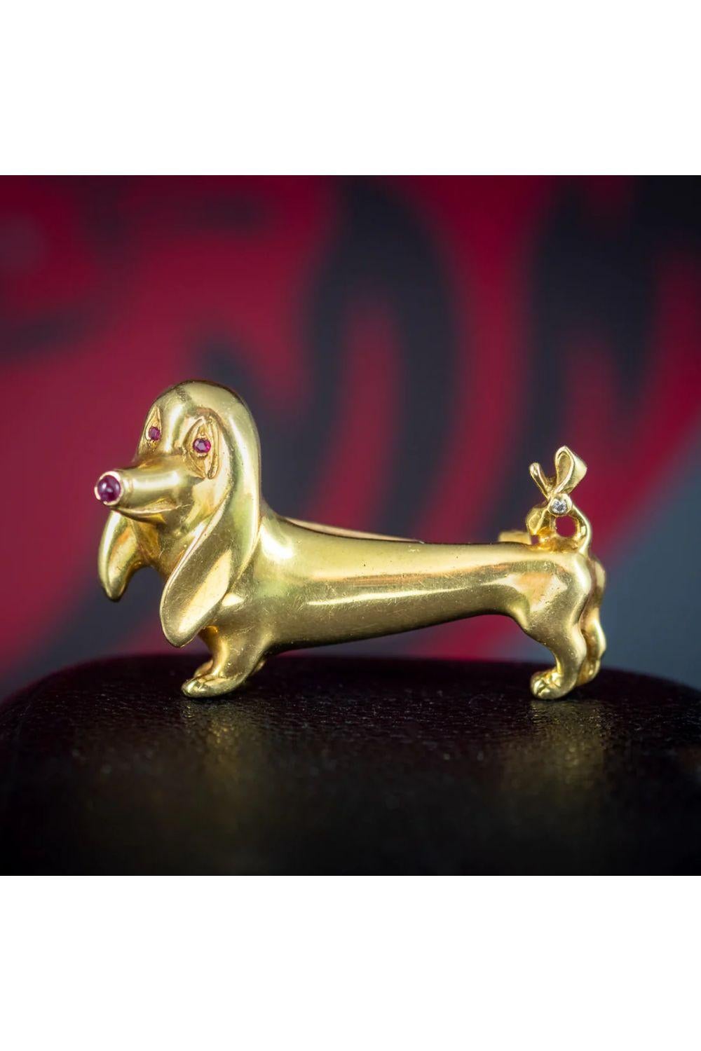Women's Vintage Sausage Dog Brooch in 18 Carat Gold Ruby and Diamond, circa 1970 For Sale