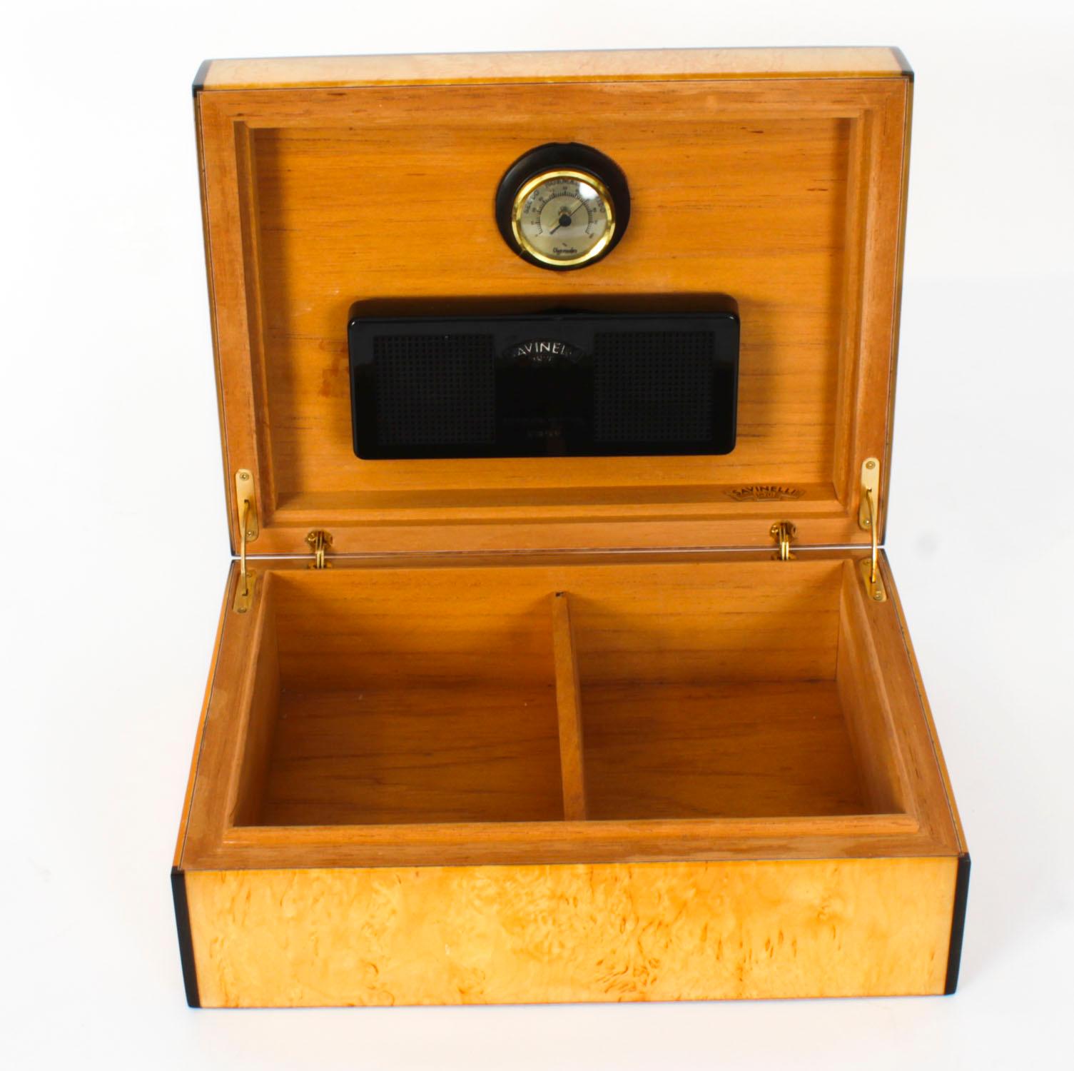 Italian Vintage Savinelli Karelian Birch Humidor Harrods Mid 20th Century For Sale
