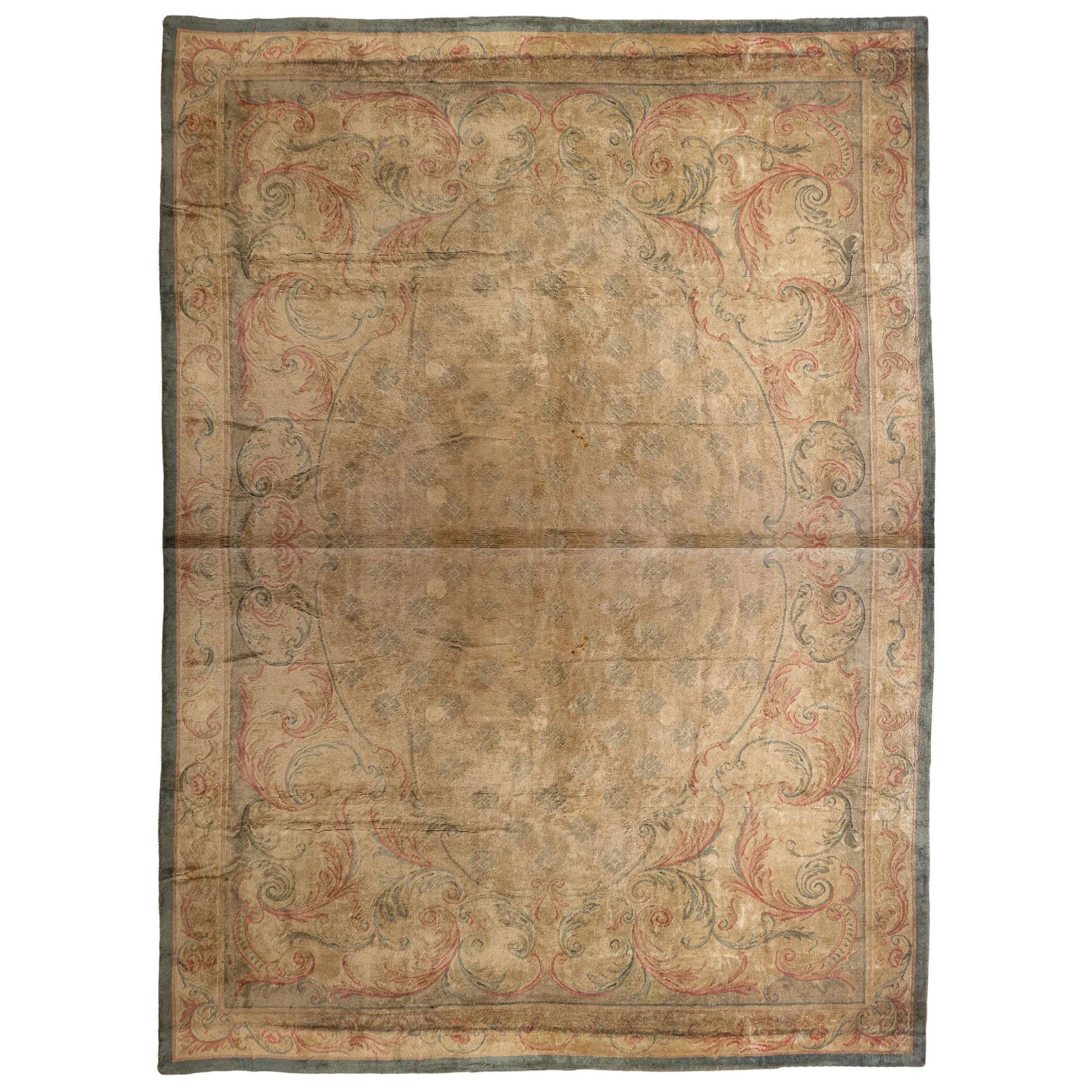 Vintage Savonnerie Rug with Tonal Floral Oval Medallion - Rug 
Kilim