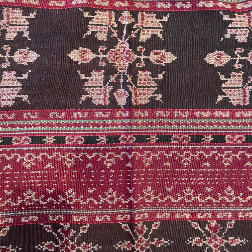Cotton Vintage Savunese Ikat Sarong (Ei) For Sale