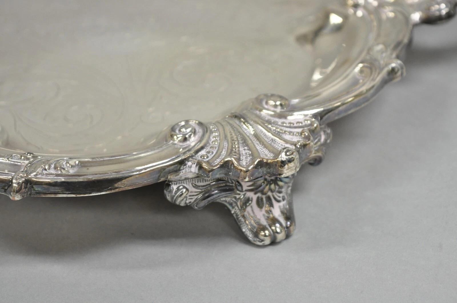 20ième siècle Grand plateau de service vintage SBEP de style baroque victorien en métal argenté en vente