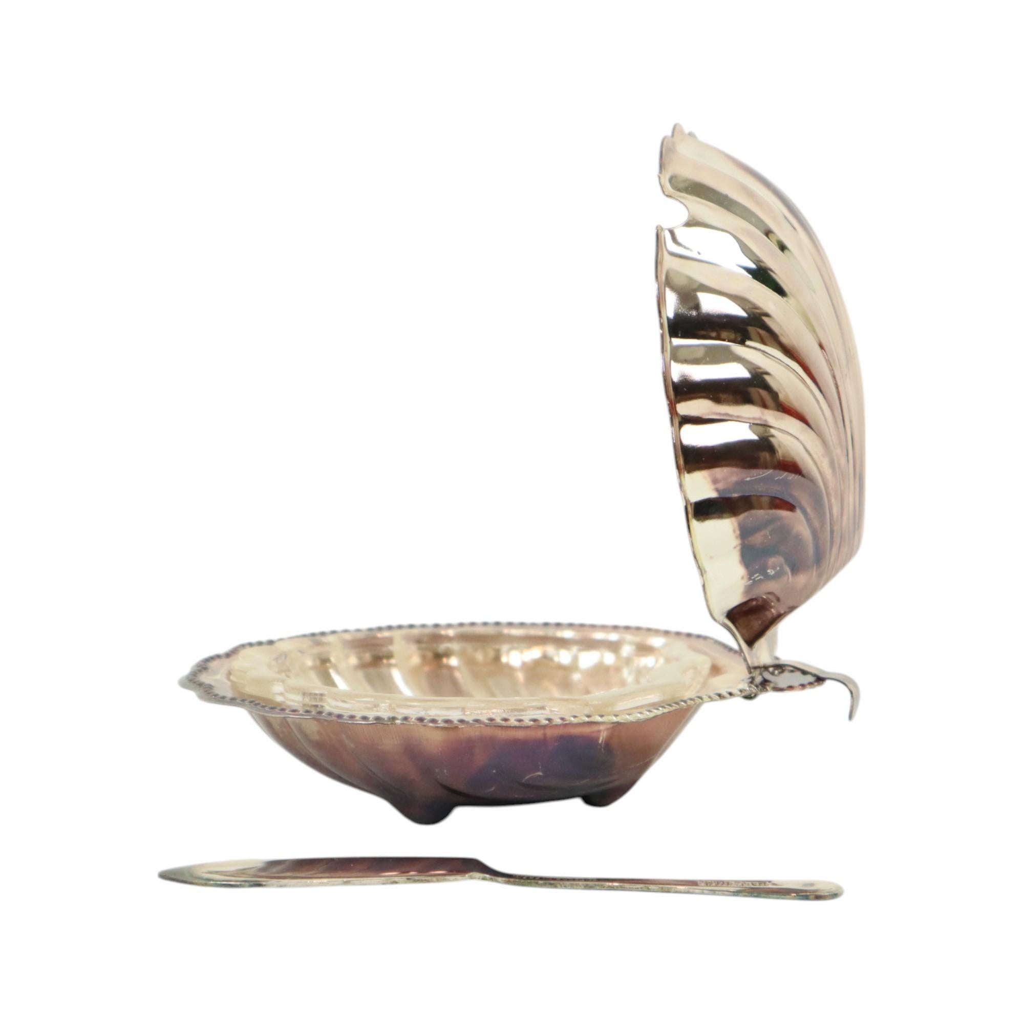 Cuchillo Vintage Scallop Shell Butter Dish Metal Plateado Queen Anne Británico en venta