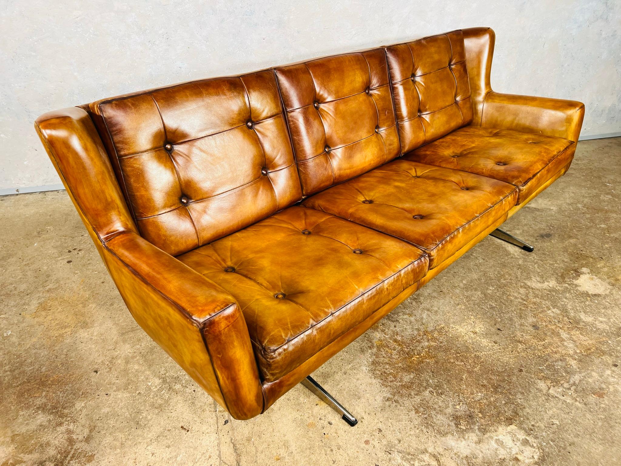 Vintage Scandi 1970s Light Tan 3 Seater Leather Sofa 6