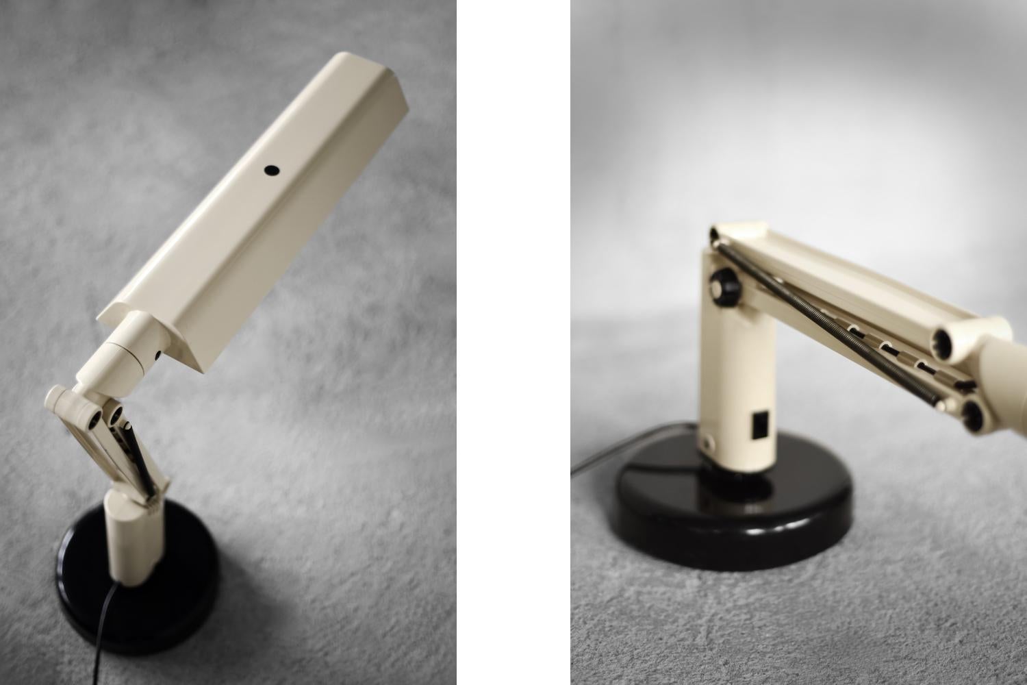 Svedese Vintage Scandianavian Beige Plastic Lucifer Table Lamp from  Fagerhults, 1975 in vendita