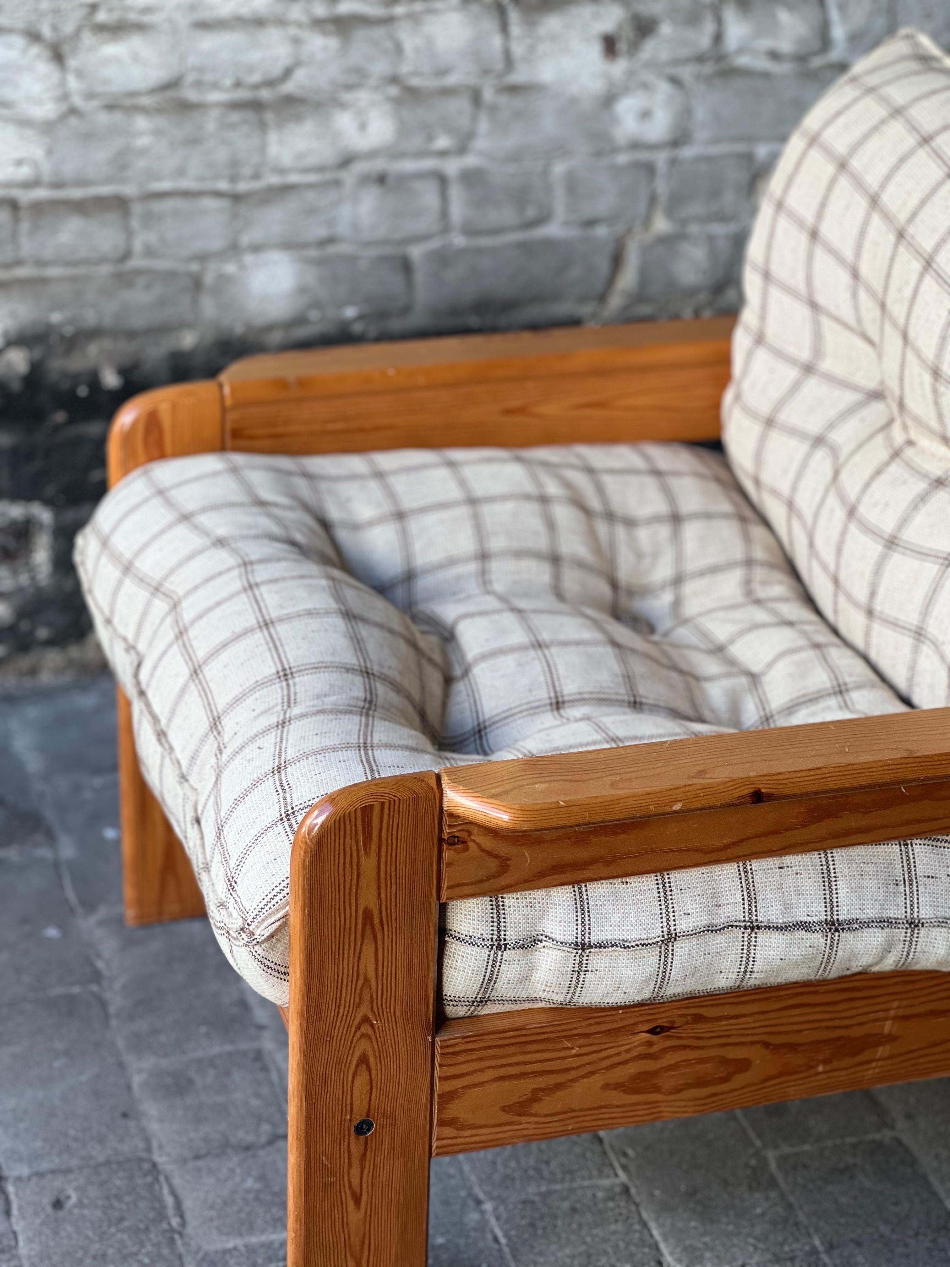 Vintage Scandinavian Armchair in Pine and Fabric  1970s For Sale 6