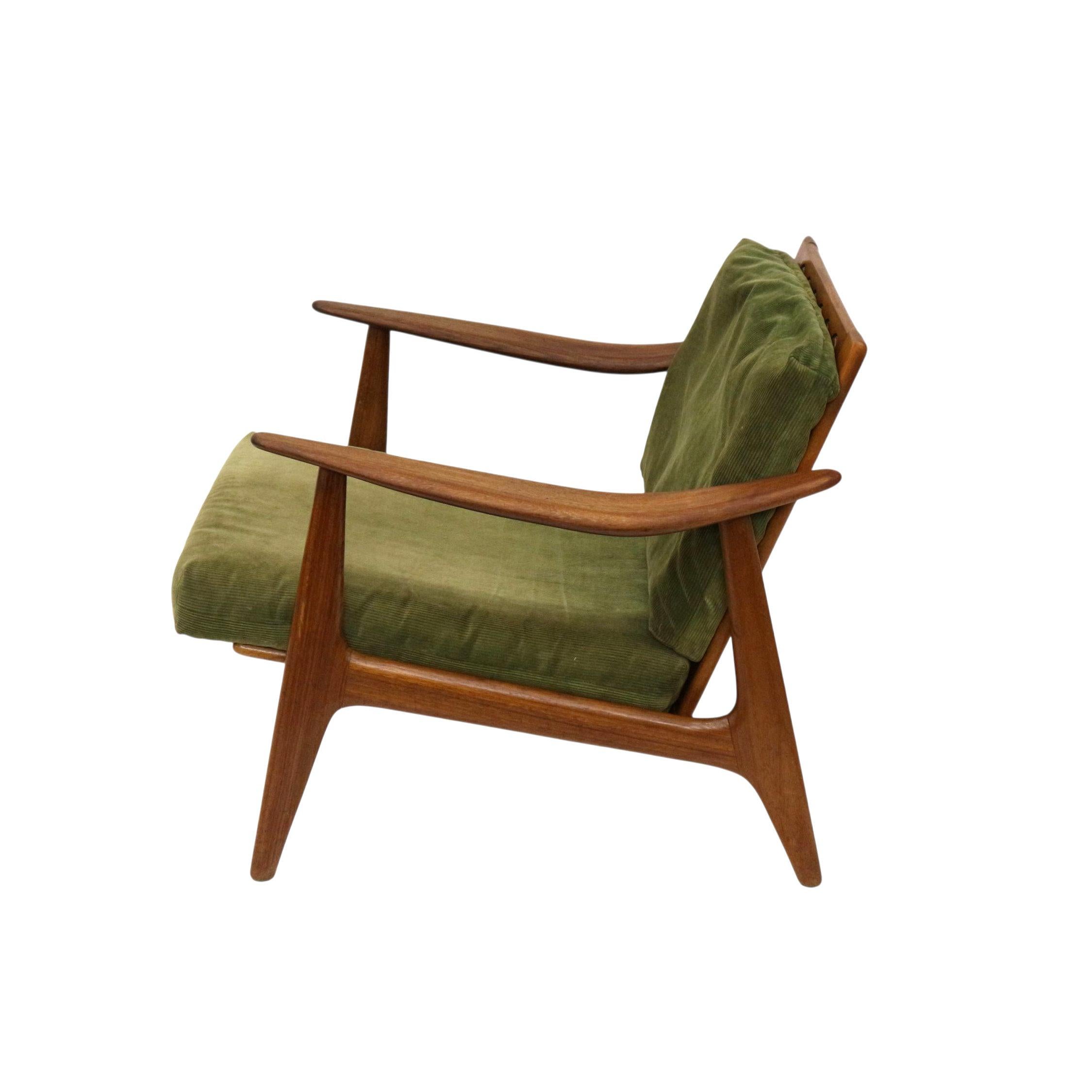 Skandinavischer Vintage-Sessel mit grünem Kordbezug aus den 1970er Jahren (Skandinavische Moderne) im Angebot