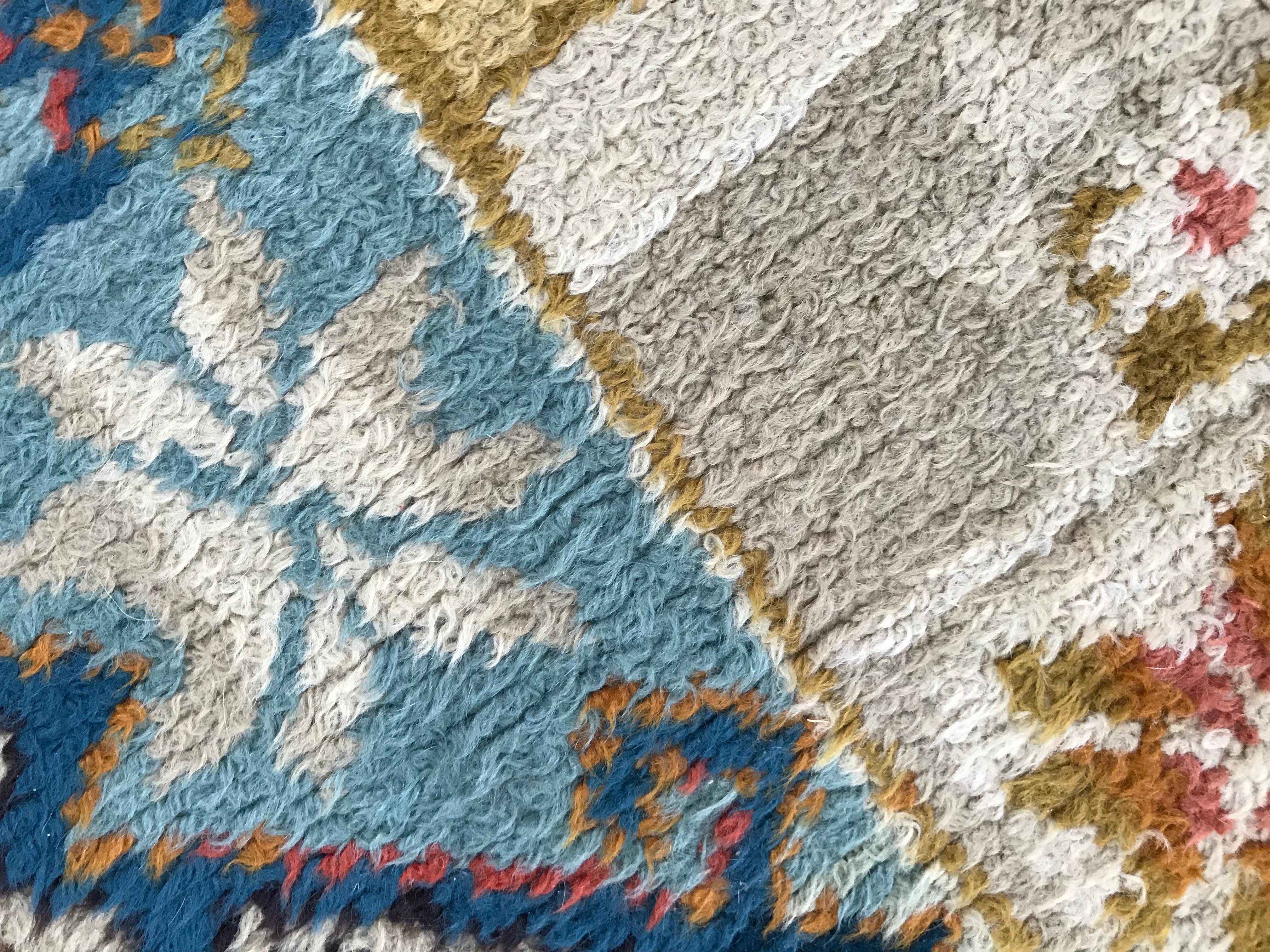 Skandinavischer Vintage-Teppich im Art-déco-Design im Angebot 3