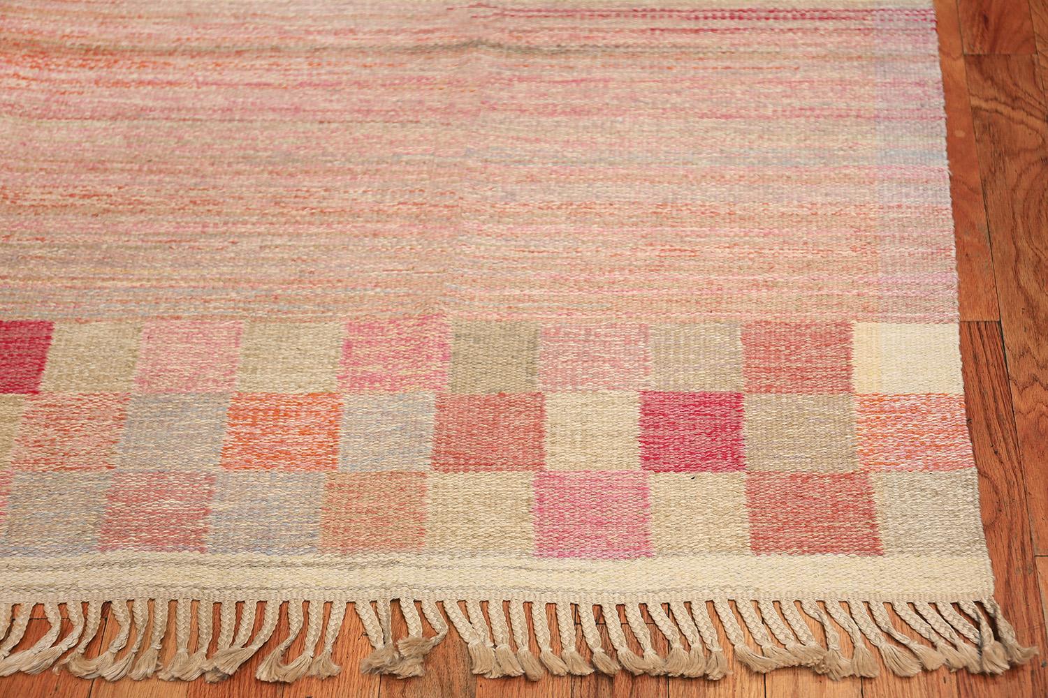 20th Century Vintage Scandinavian Art Deco Kilim Carpet. Size: 7 ft 3 in x 10 ft 8 in