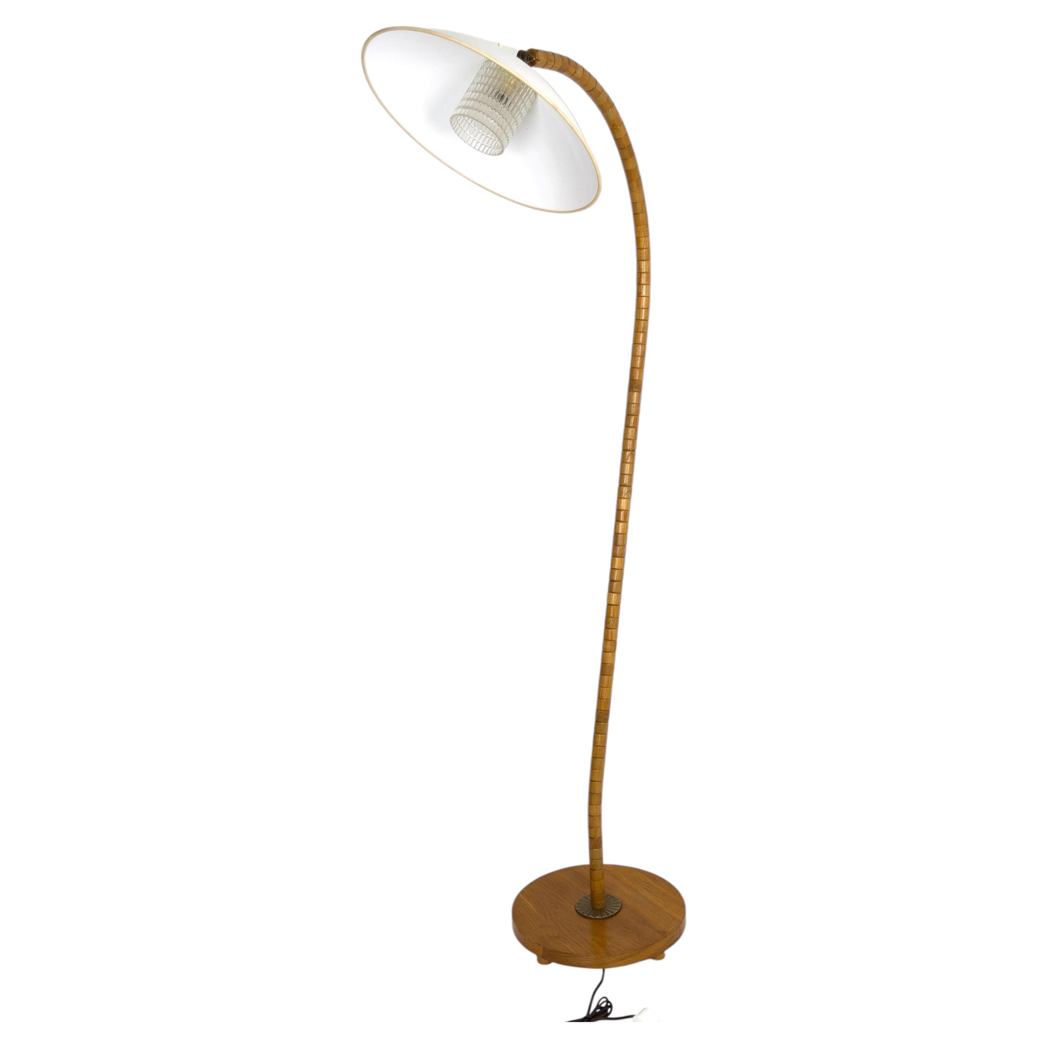 Vintage-Stehlampe aus skandinavischem Bugholz, Schweden