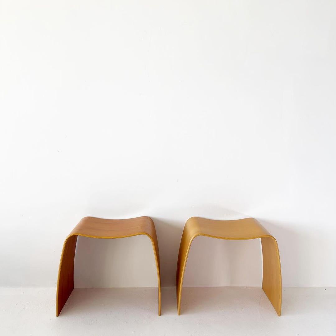 Vintage Skandinavisches Bugholz Jørgen Møller M-Stool taburet Fußstützen (Geformt) im Angebot