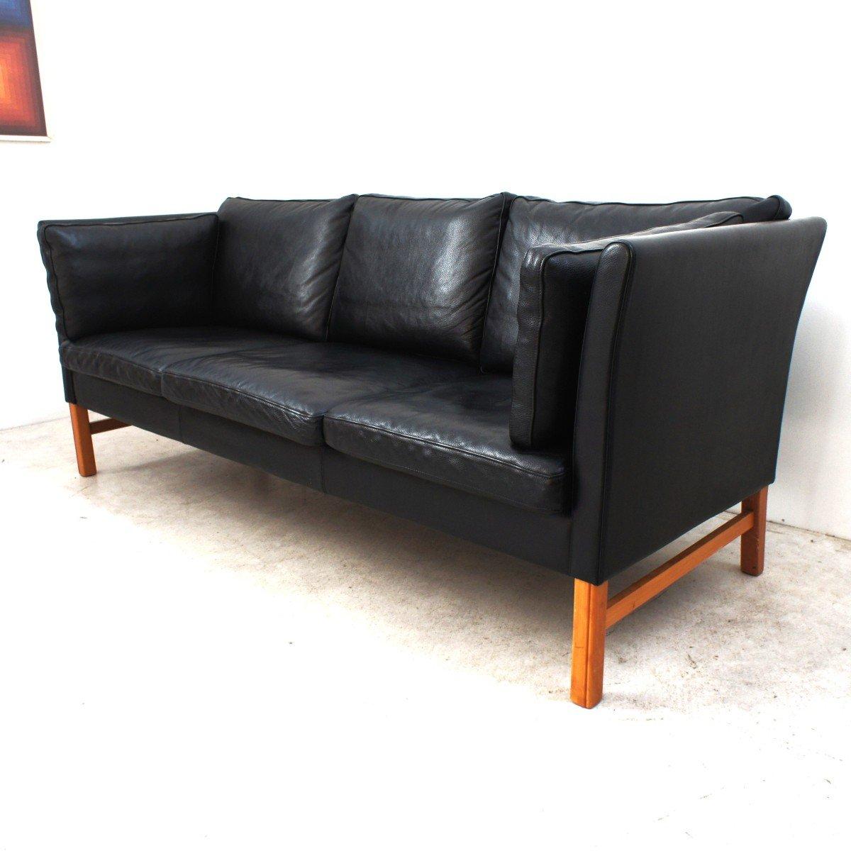 Mid-Century Modern Vintage Scandinavian Black Leather Sofa, Skipper Design