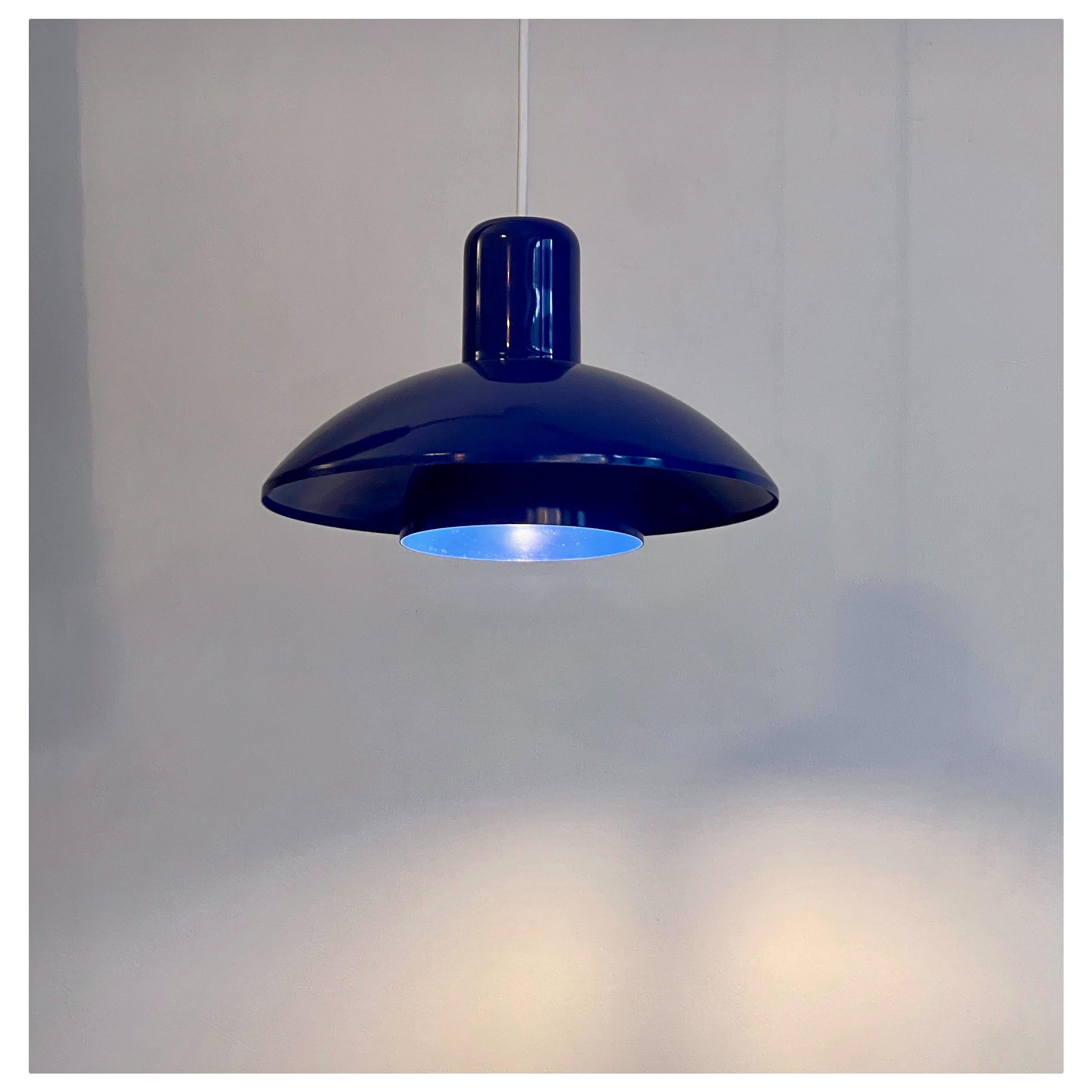 Métal Lampe pendante vintage scandinave bleue, Danemark 1960s en vente